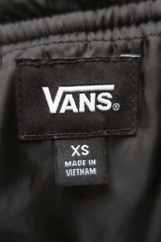 VANS striukė XS dydis