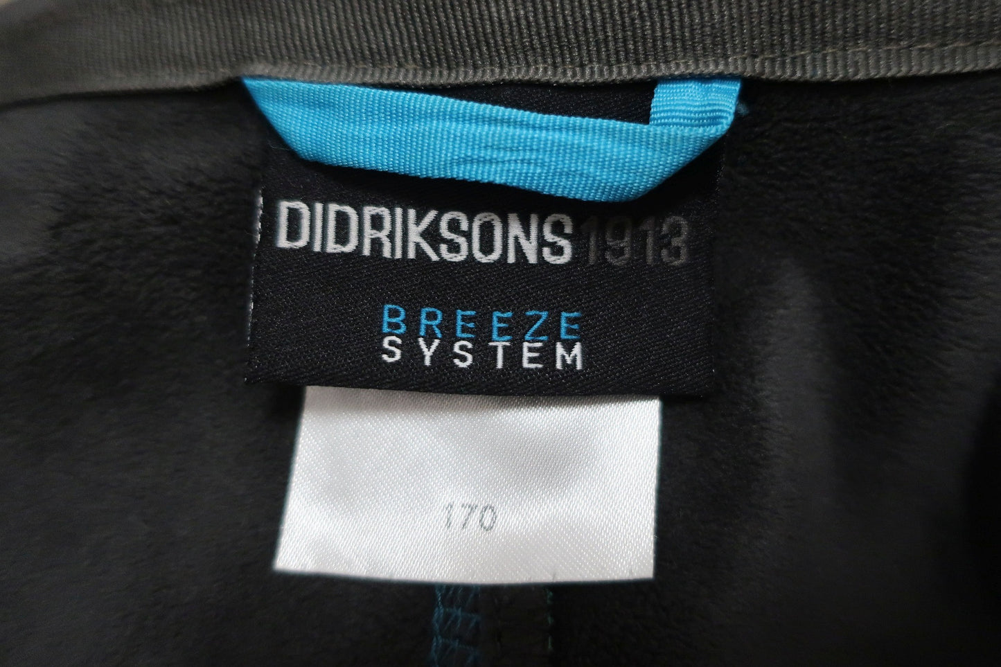 DIDRIKSONS softšelinė striukė apie 170 ūgiui