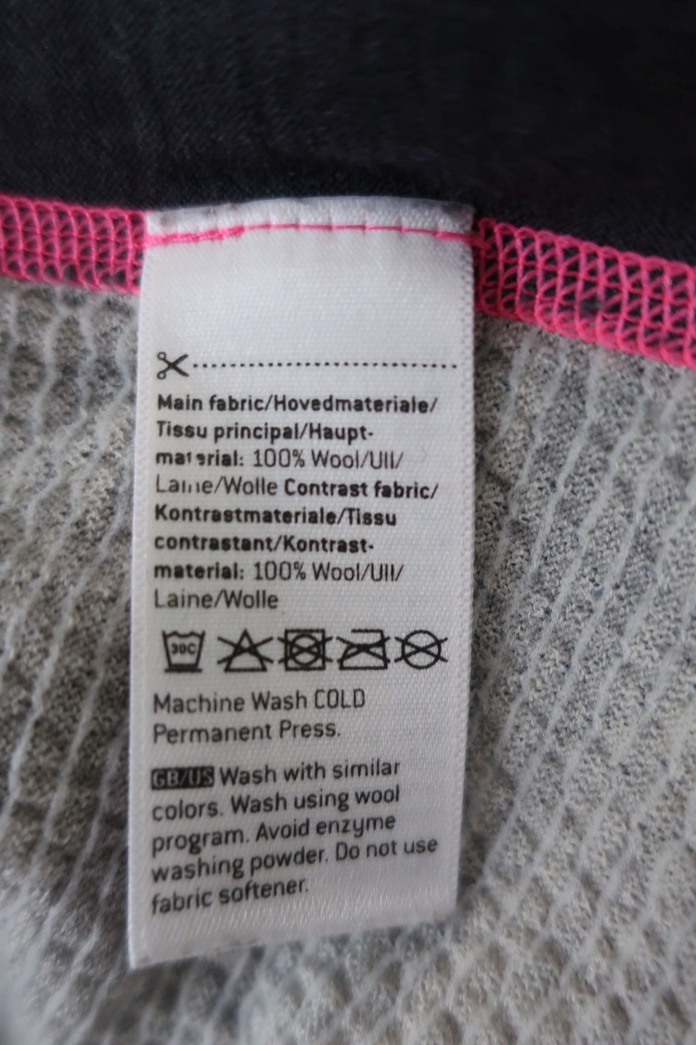 KARITRAA moteriški marškinėliai su vilna S dydis