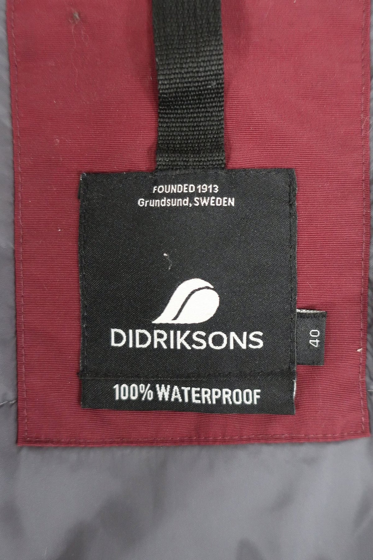 DIDRIKSONS moteriškas šiltas puspaltis/parka 40 dydis