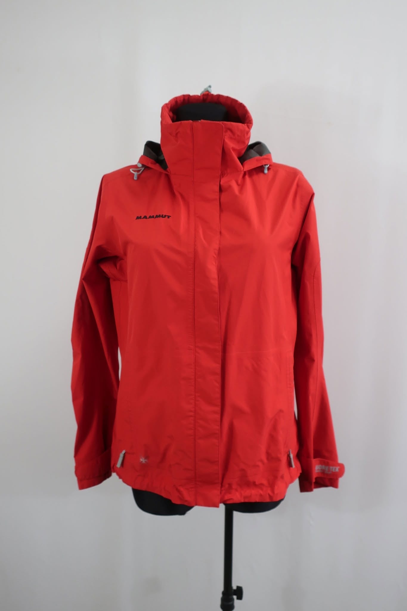MAMMUT moteriška membraninė striukė su Gore-tex Paclite M dydis