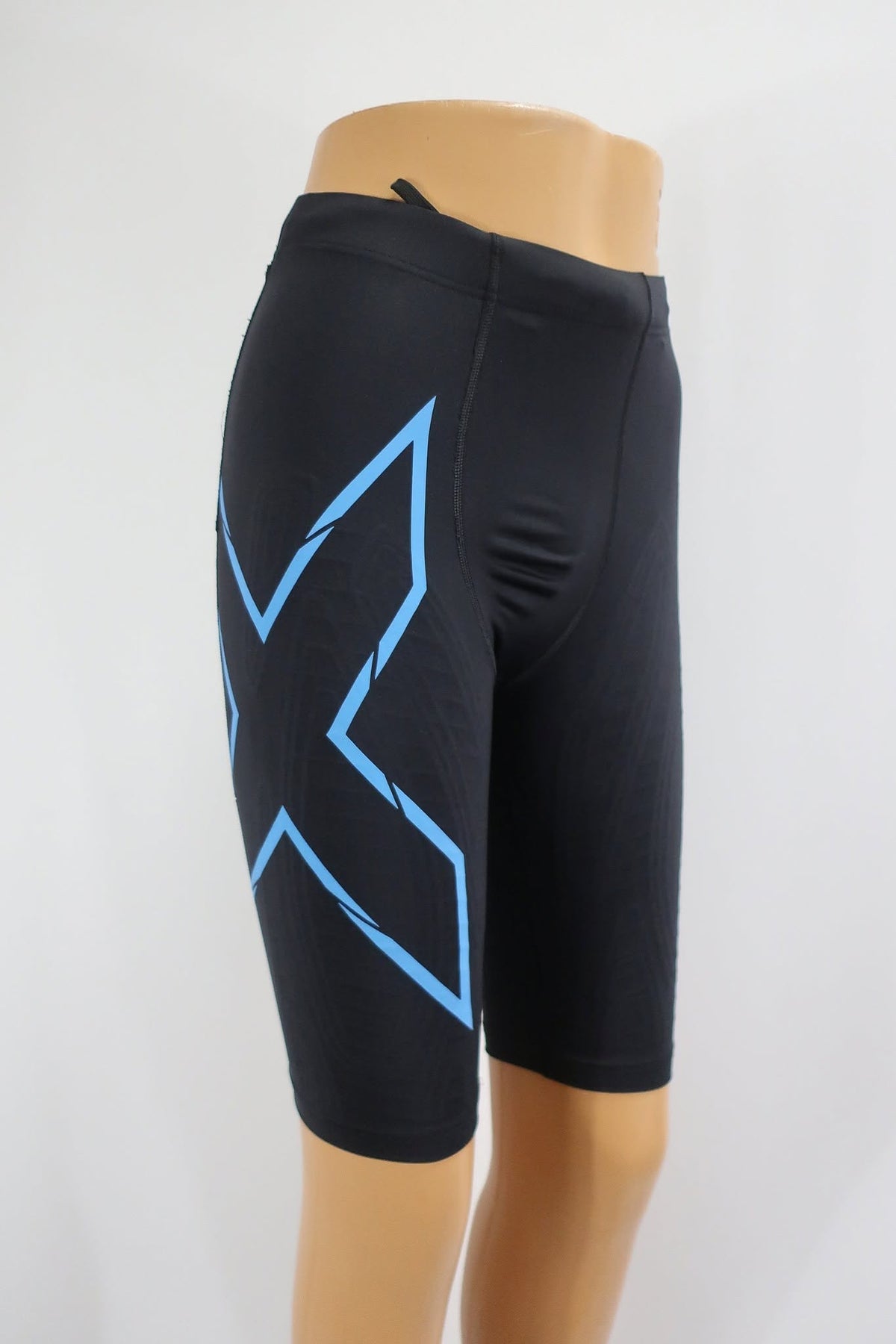 2XU vyriški sportiniai kompresiniai šortai M dydis