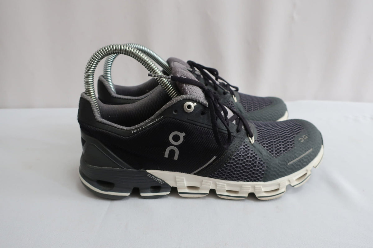 ON CLOUD (Swiss Engineering) sportiniai batai 37,5 dydis