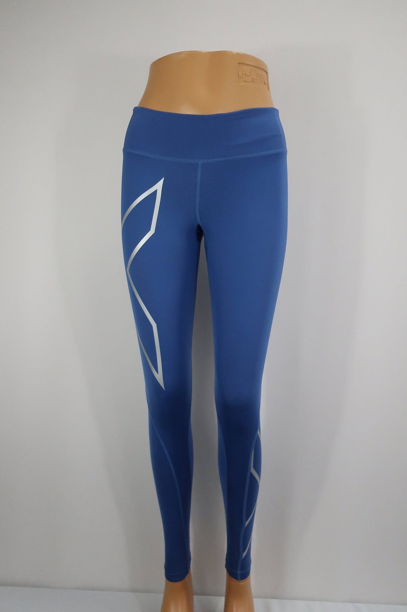 2XU moteriškos sportinės kompresinės tamprės M dydis