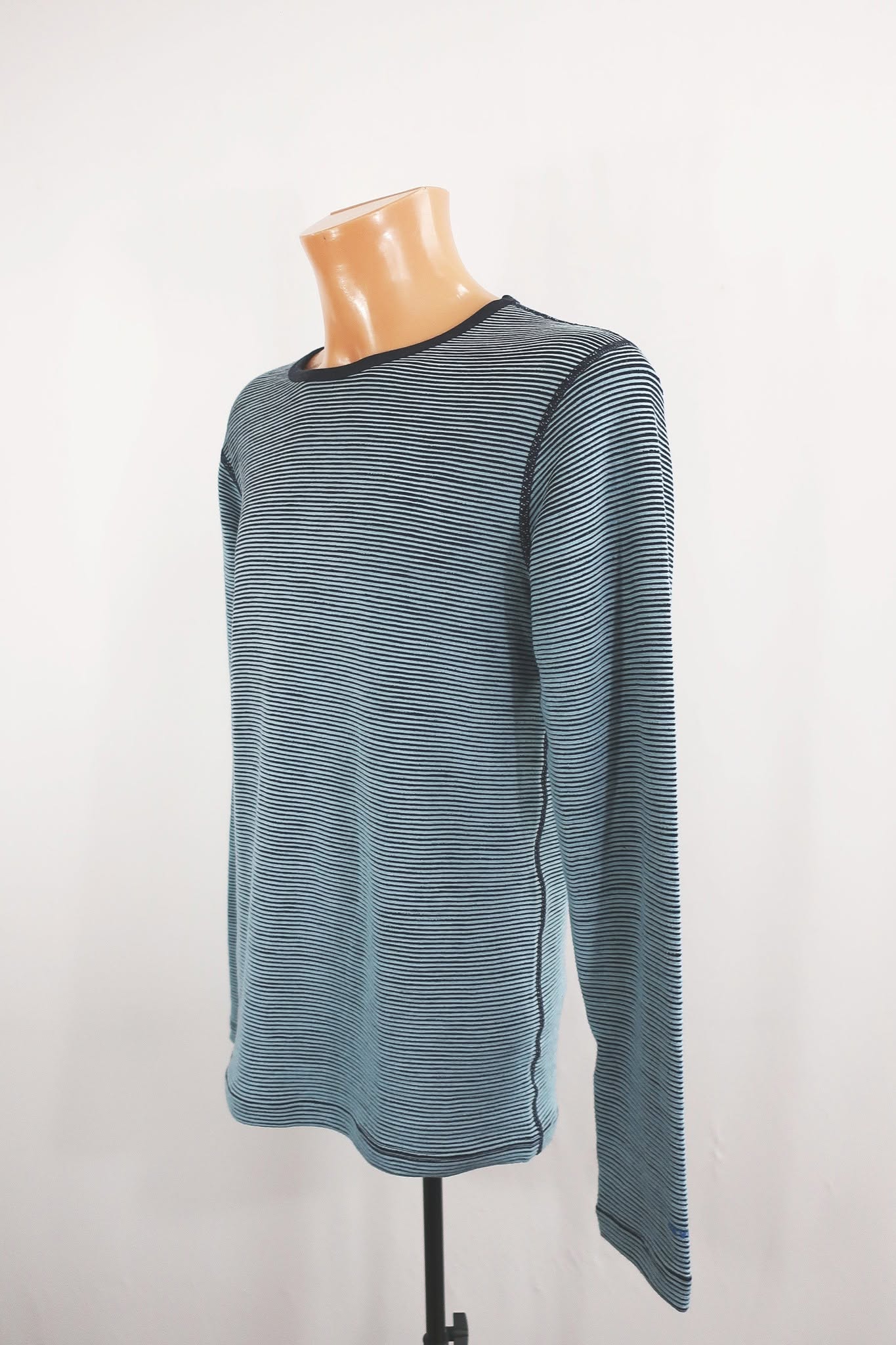DEVOLD vyriški nauji marškinėliai/šiltukas su merino vilna M/L dydis