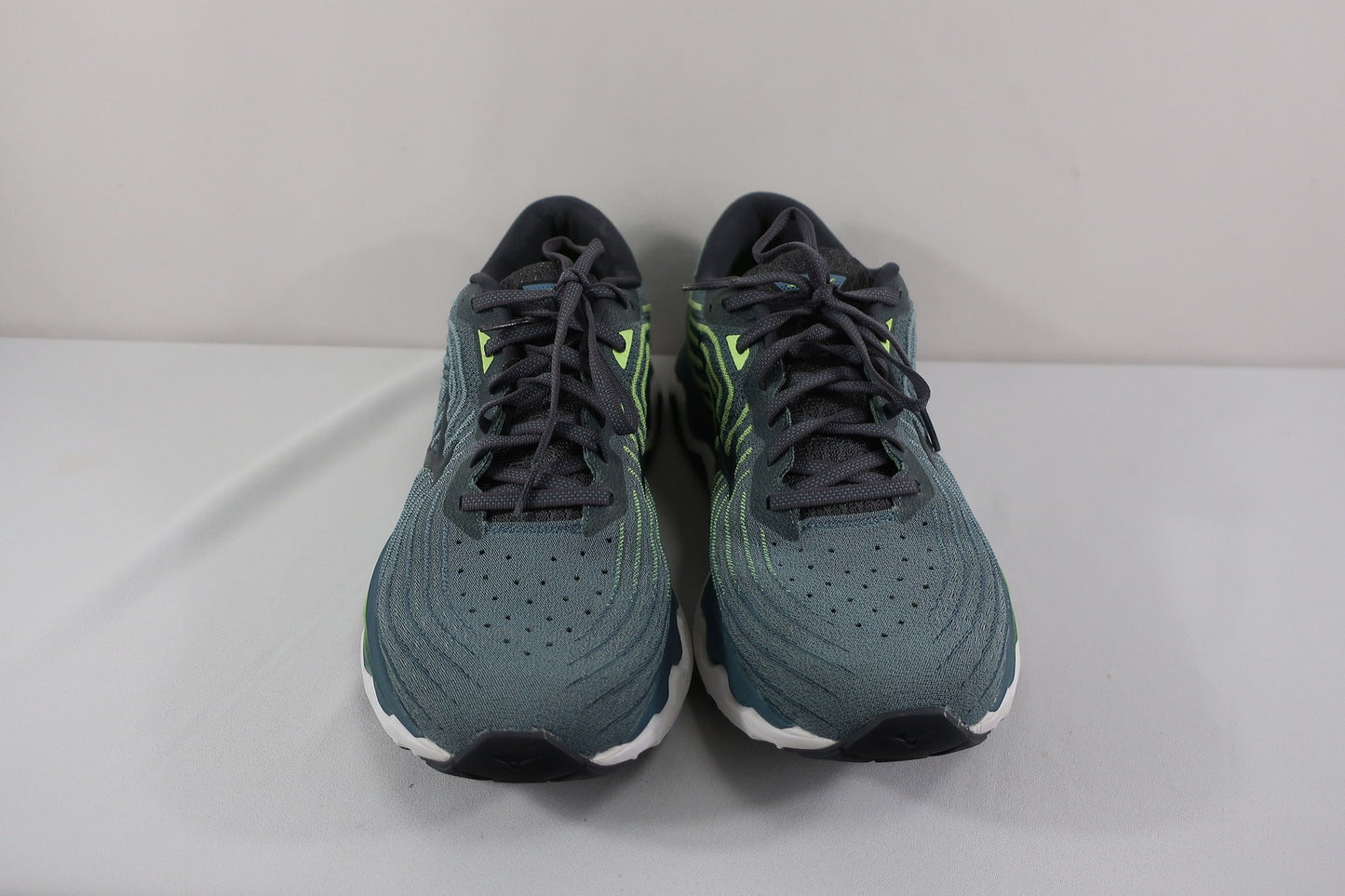 MIZUNO sportiniai batai 42,5 dydis