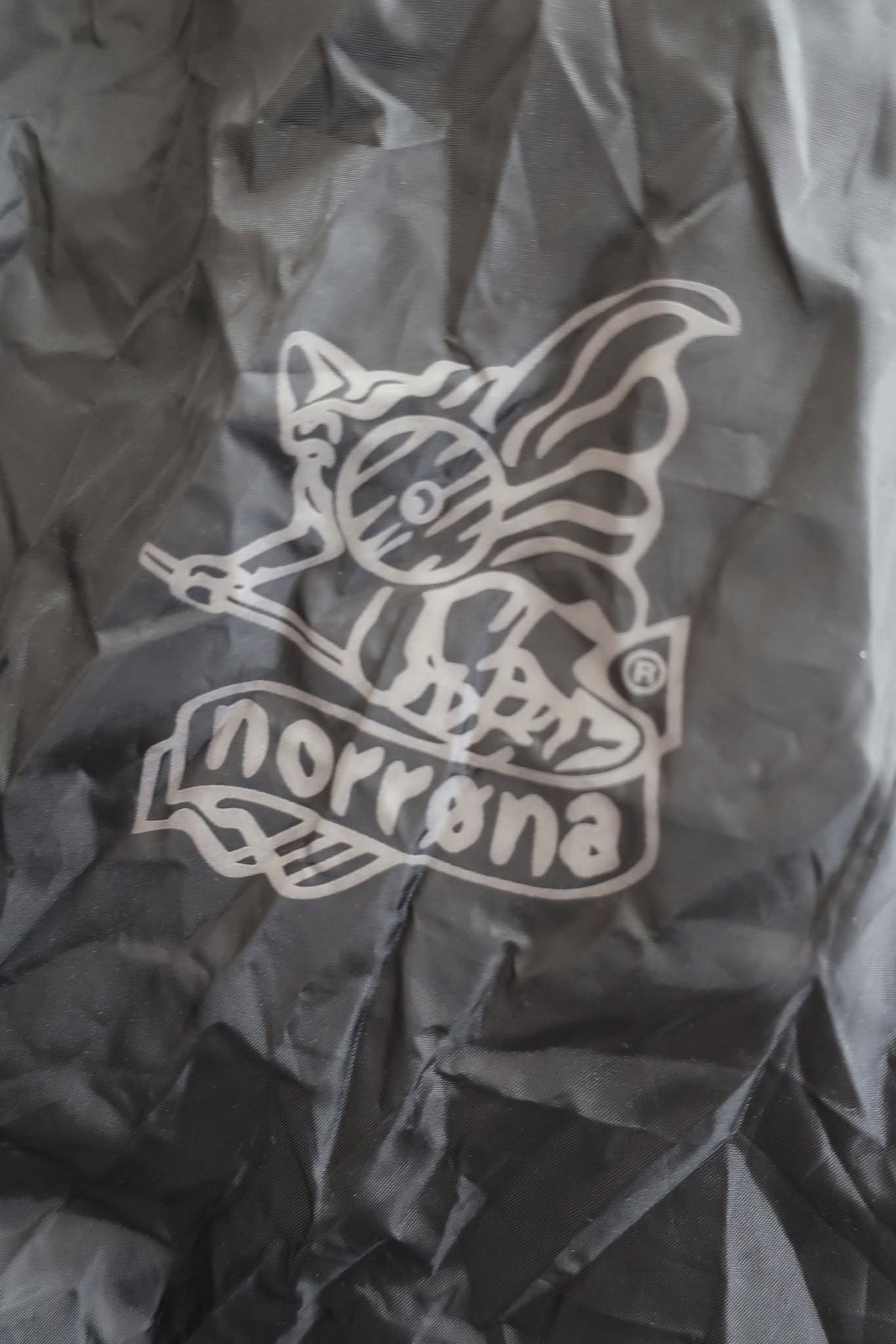 NORRONA kuprinės apsauga 60/100 L talpos