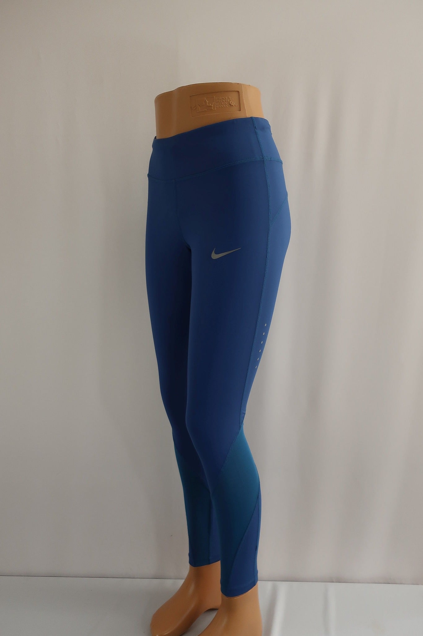 NIKE moteriškos sportinės tamprės M dydis