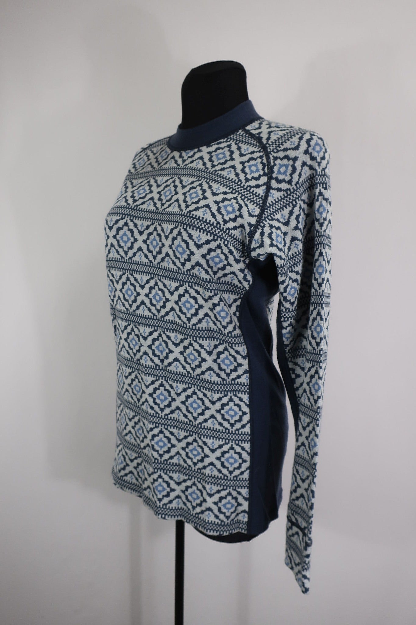 DEVOLD nauji moteriški marškinėliai su merino vilna L/XL dydis