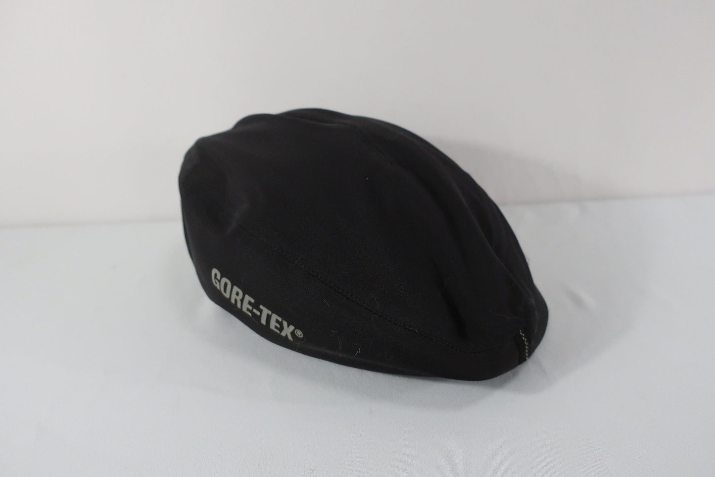GORE BIKE apdangalas dviratininko šalmui su Gore-tex