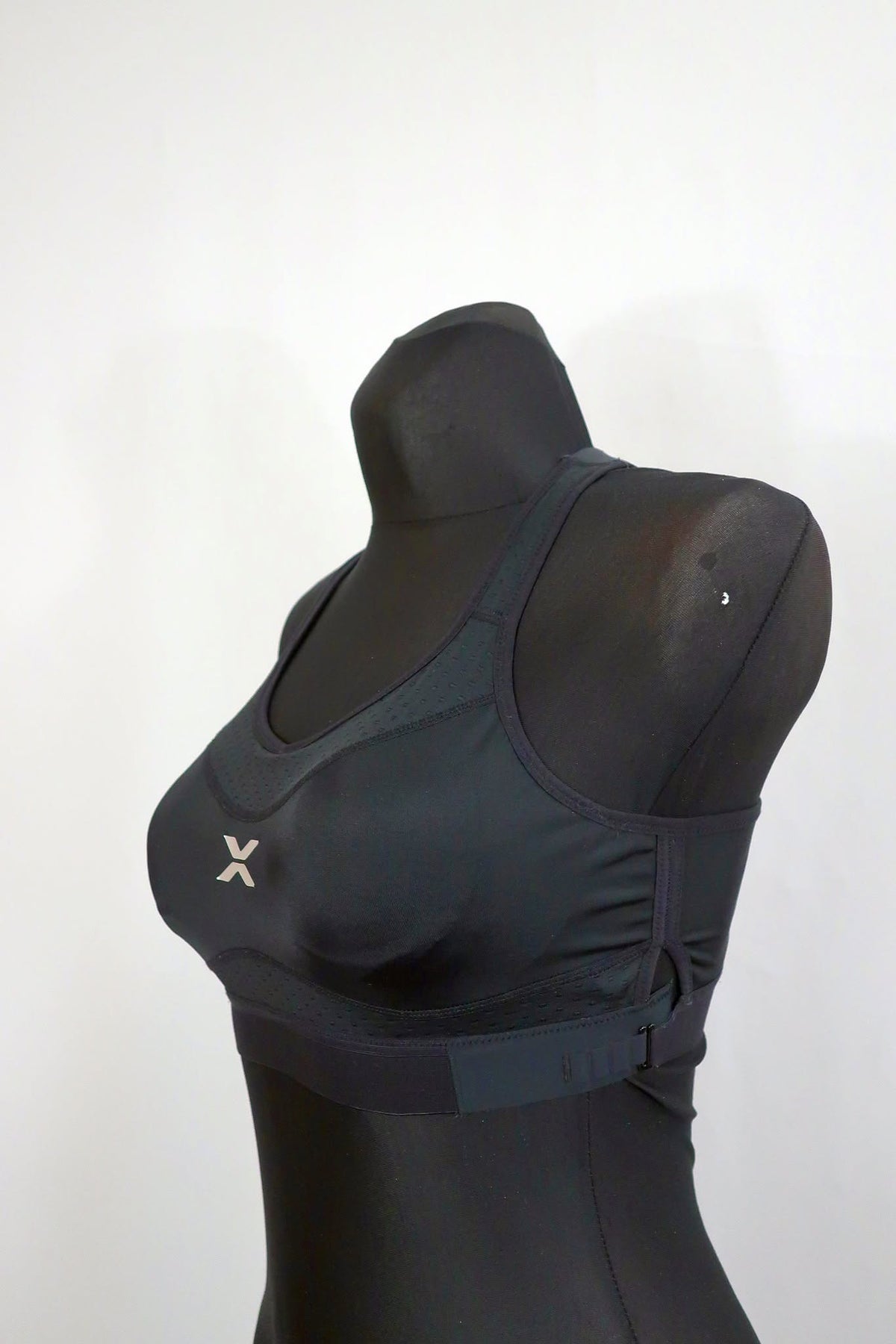 2XU sportinė liemenėle S dydis