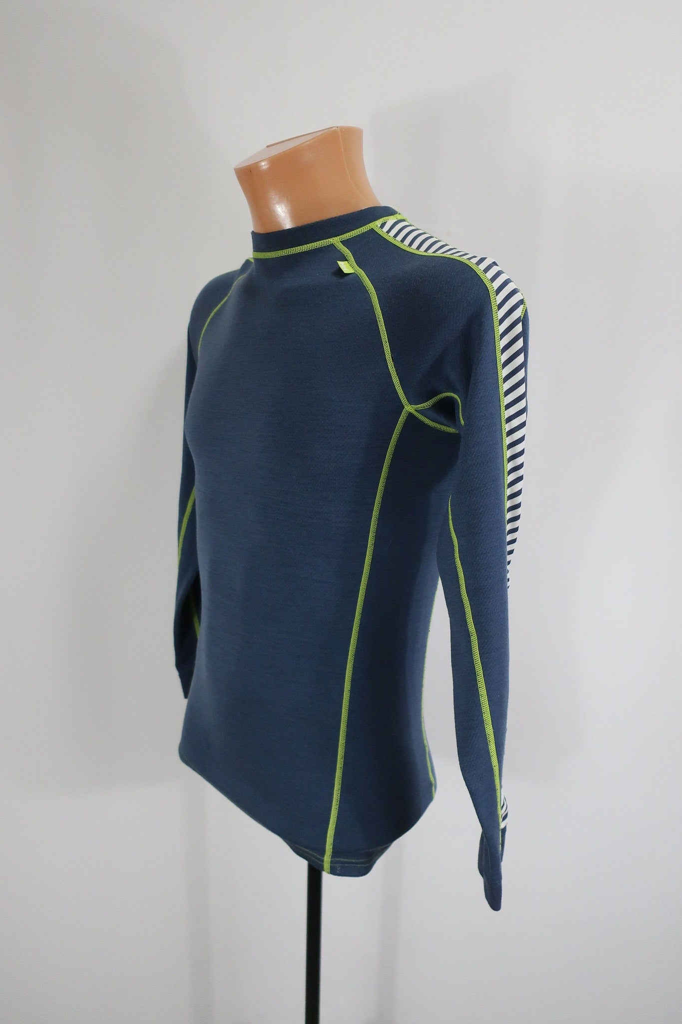 HELLY HANSEN vyriški marškinėliai su merino vilna S dydis