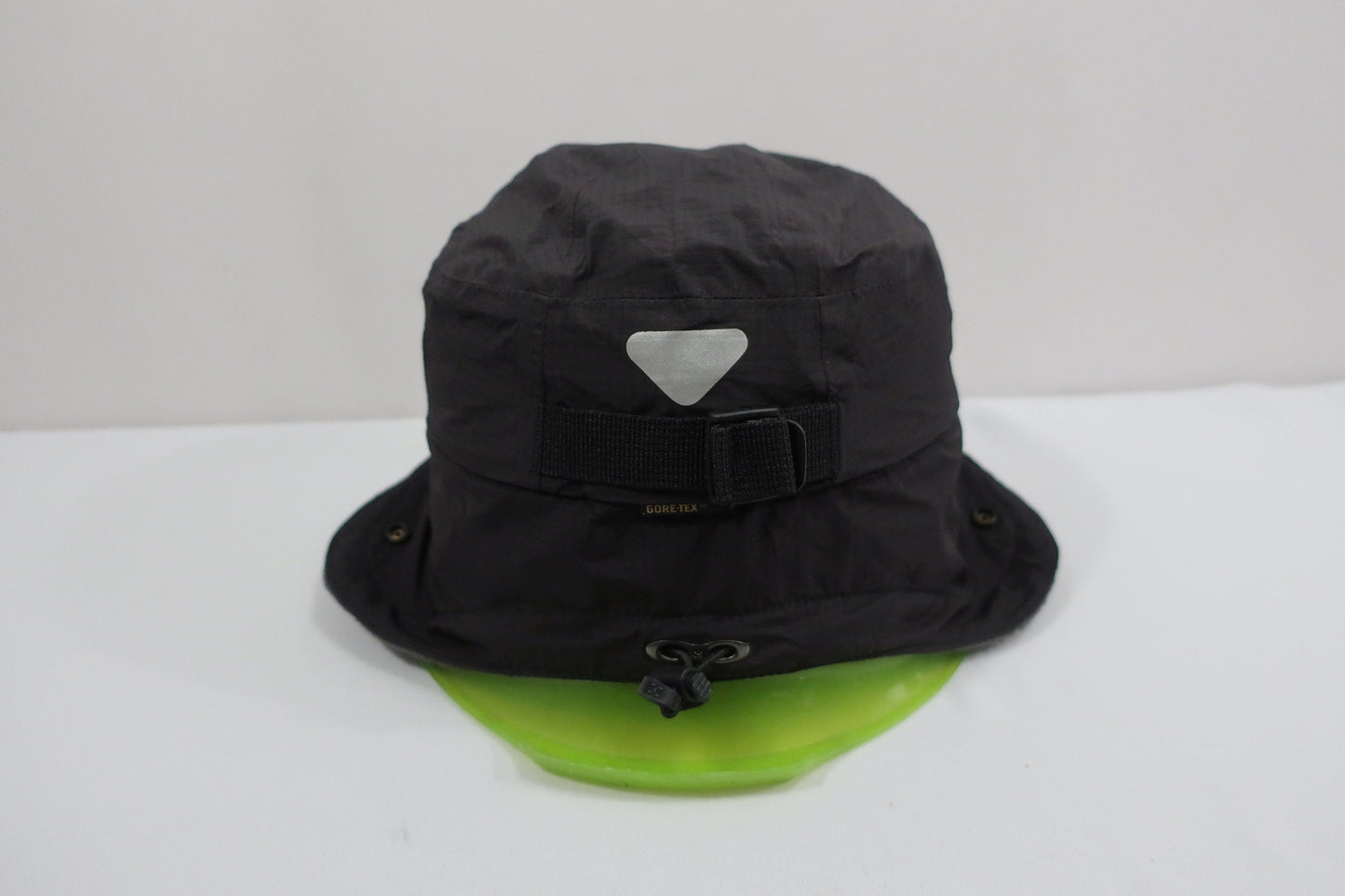 HAGLOFS kepurė su Gore_tex S/M dydis