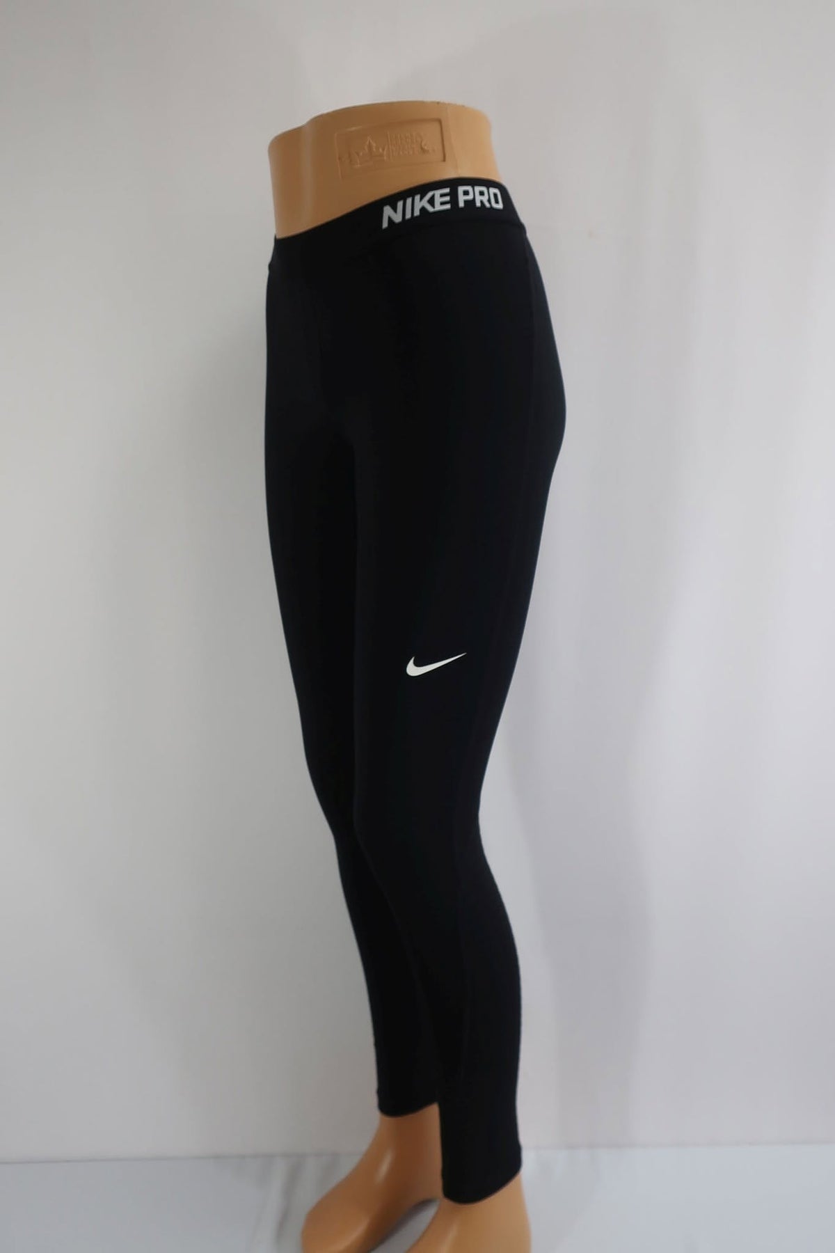 NIKE PRO moteriškos pašildintos sportinės tamprės M dydis