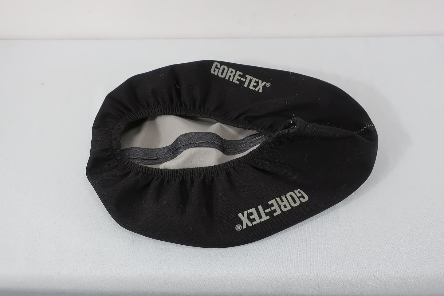 GORE BIKE apdangalas dviratininko šalmui su Gore-tex