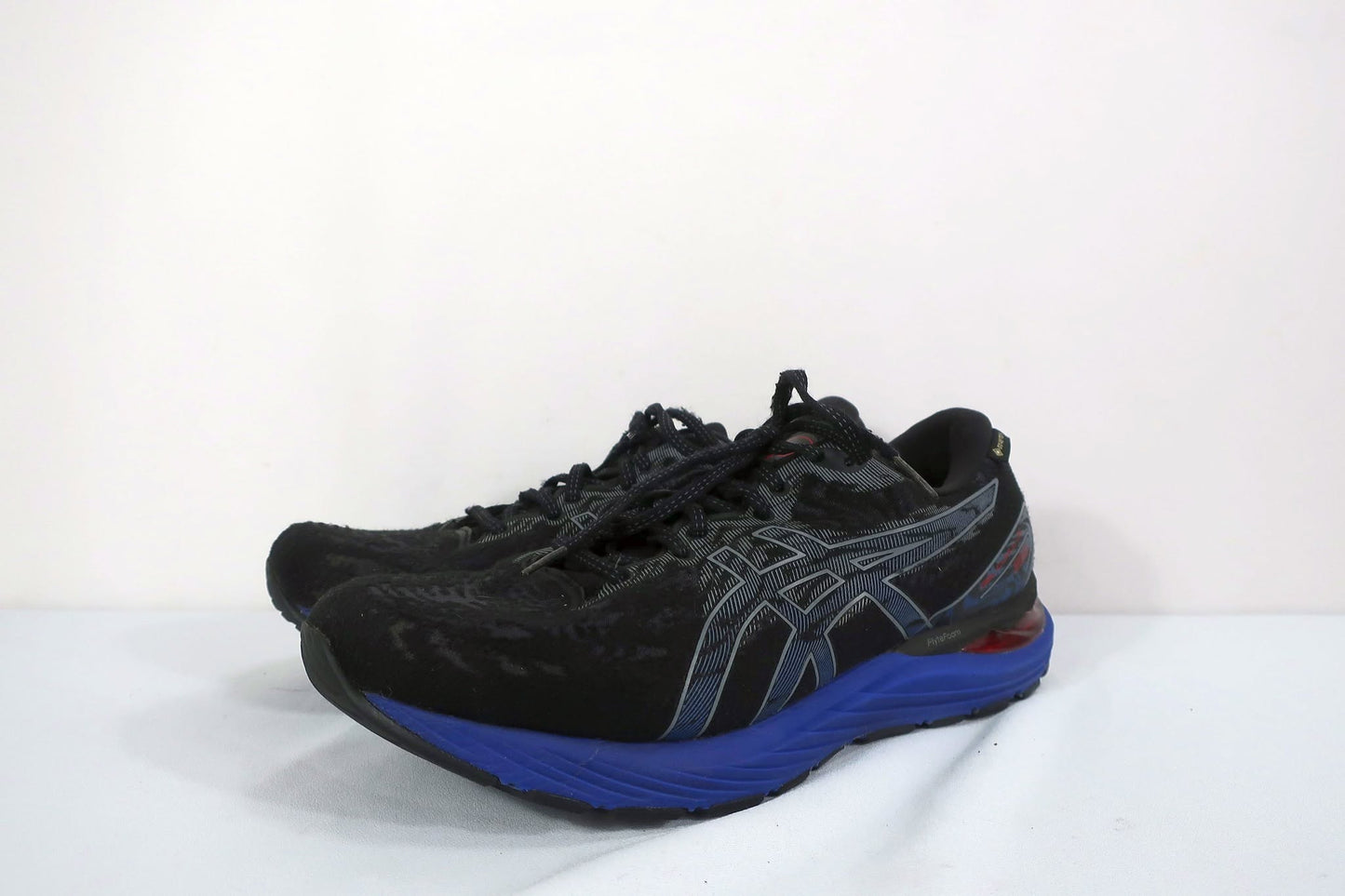 ASICS sportiniai batai su Gore-tex 42,5 dydis