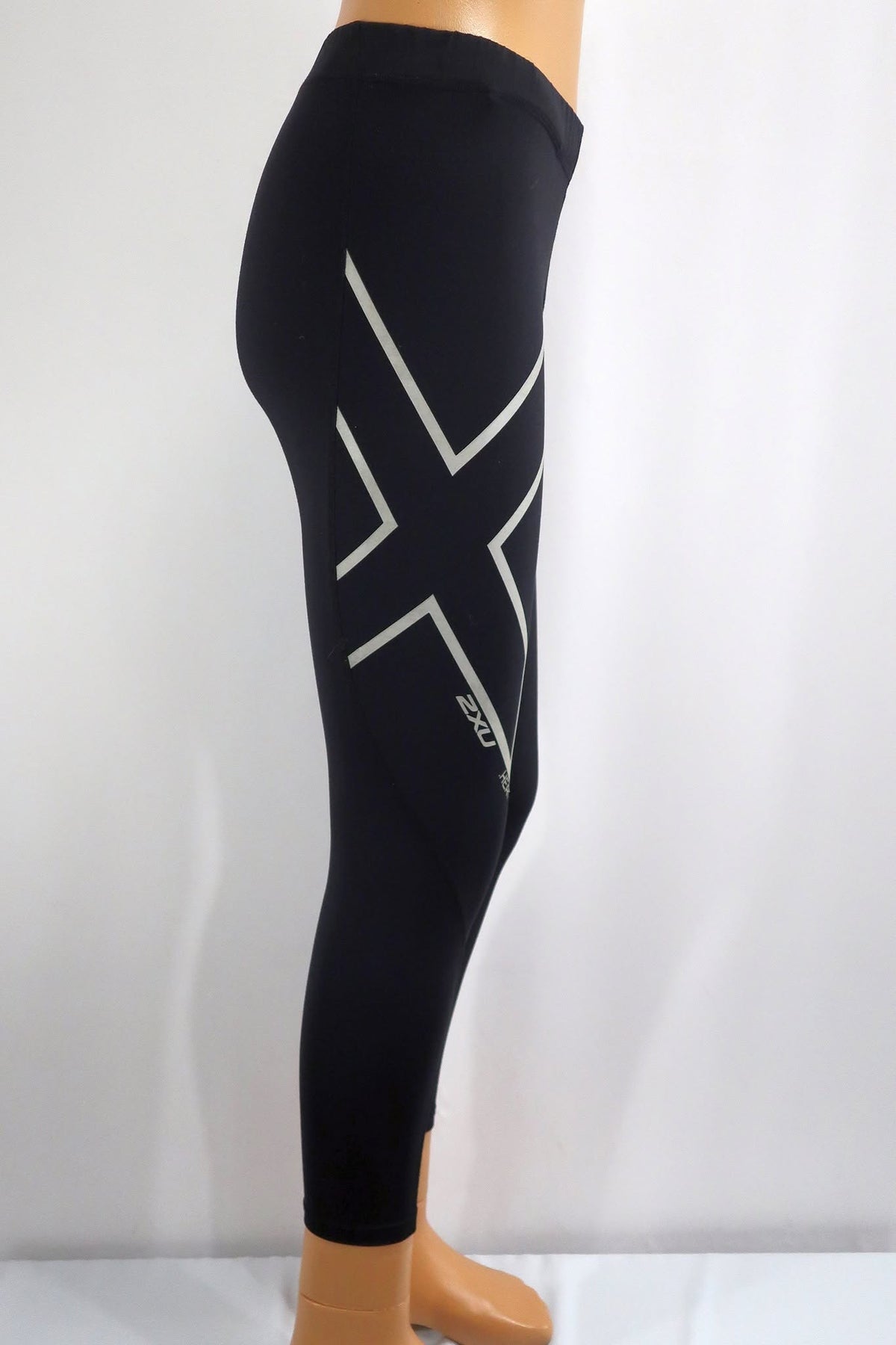 2XU moteriškos sportinės kompresinės tamprės L dydis