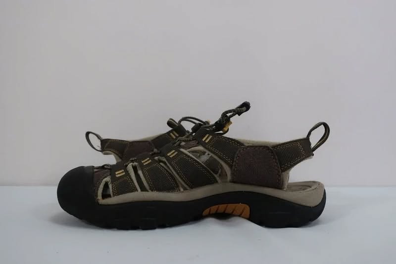 KEEN sandalai 40,5 dydis.