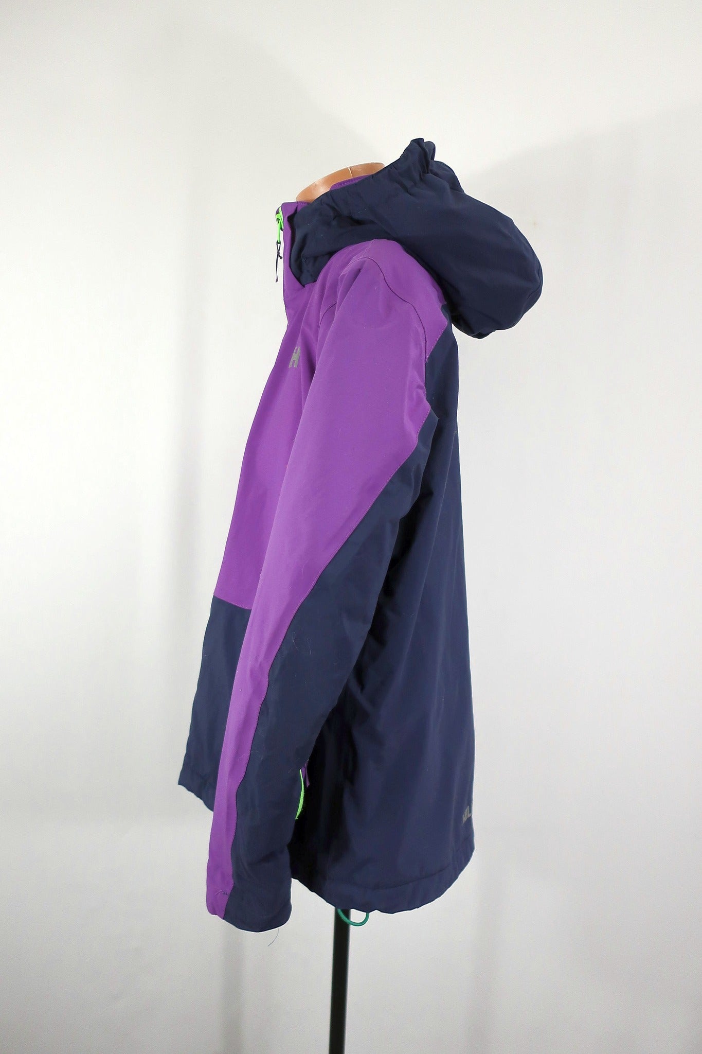 HELLY HANSEN striukė su Primaloft 158/164 ūgiui
