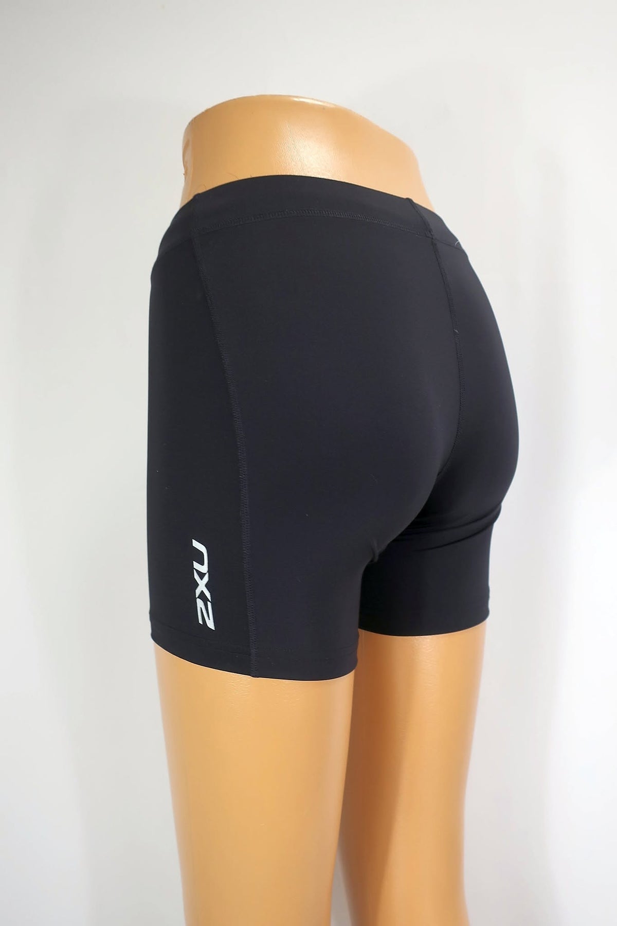 2XU moteriški sportiniai, kompresiniai šortai S dydis