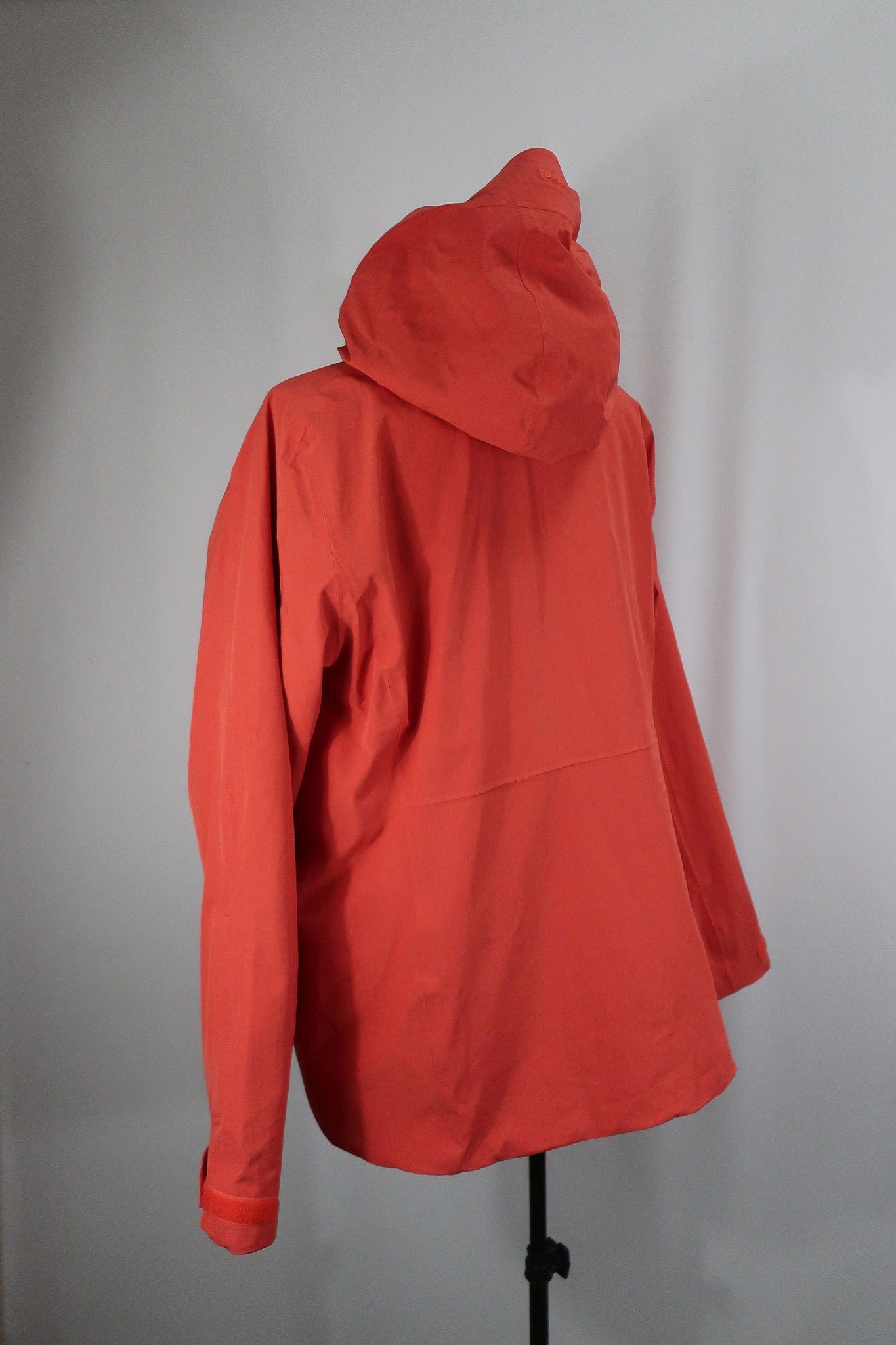 BERGANS moteriška striukė XL dydis