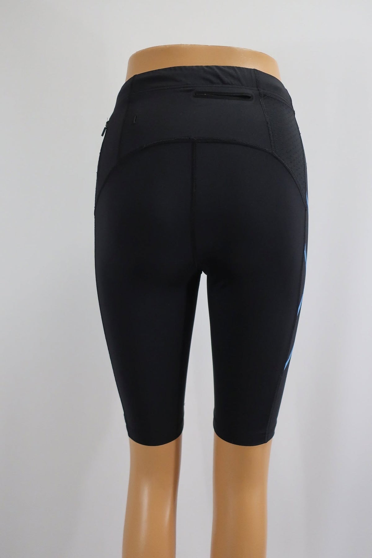 2XU vyriški sportiniai kompresiniai šortai M dydis