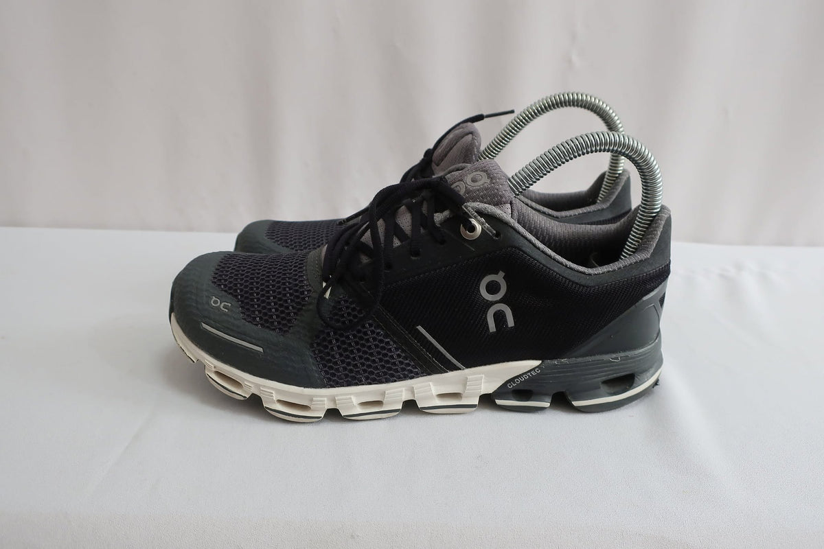 ON CLOUD (Swiss Engineering) sportiniai batai 37,5 dydis