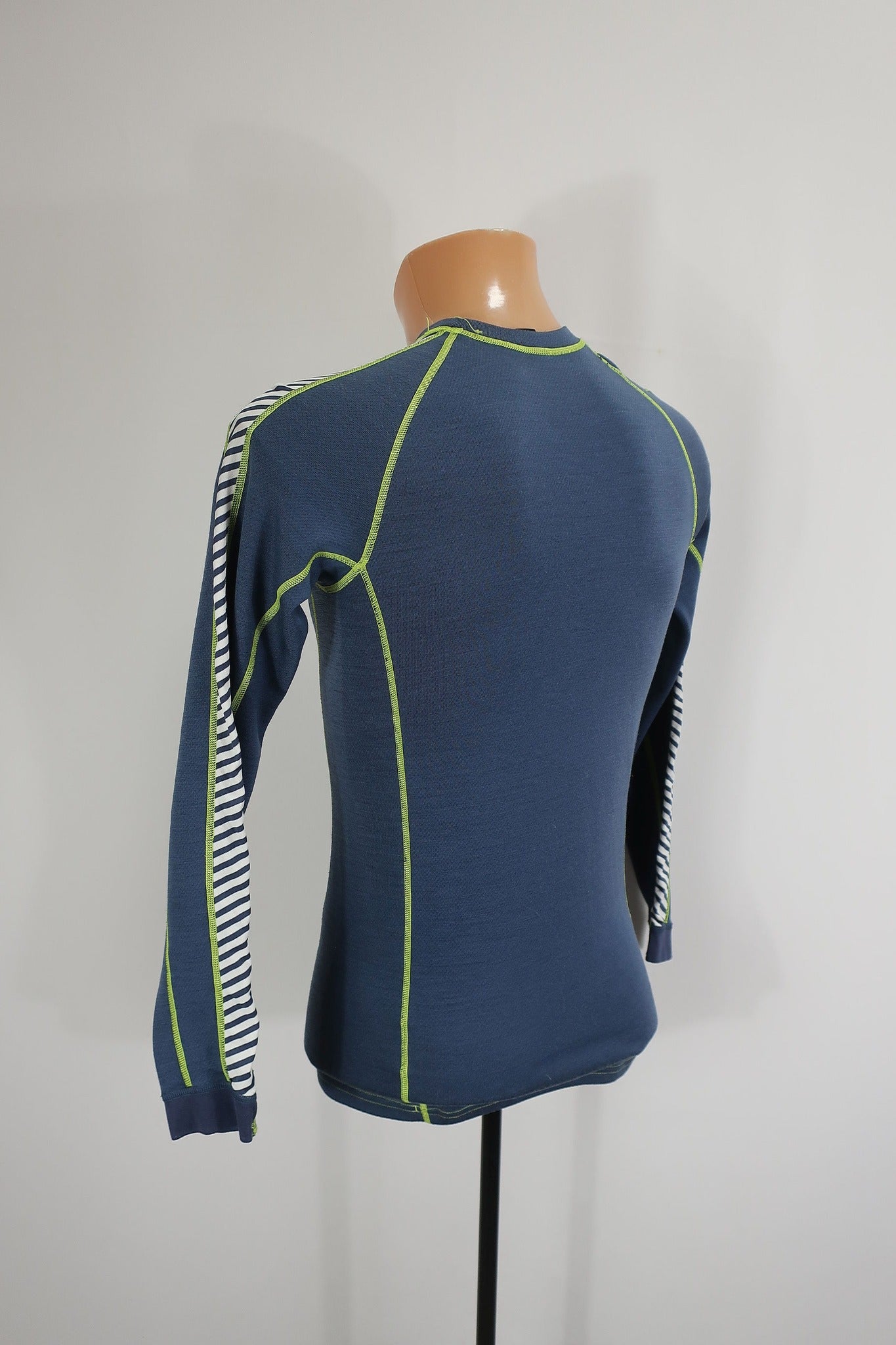 HELLY HANSEN vyriški marškinėliai su merino vilna S dydis