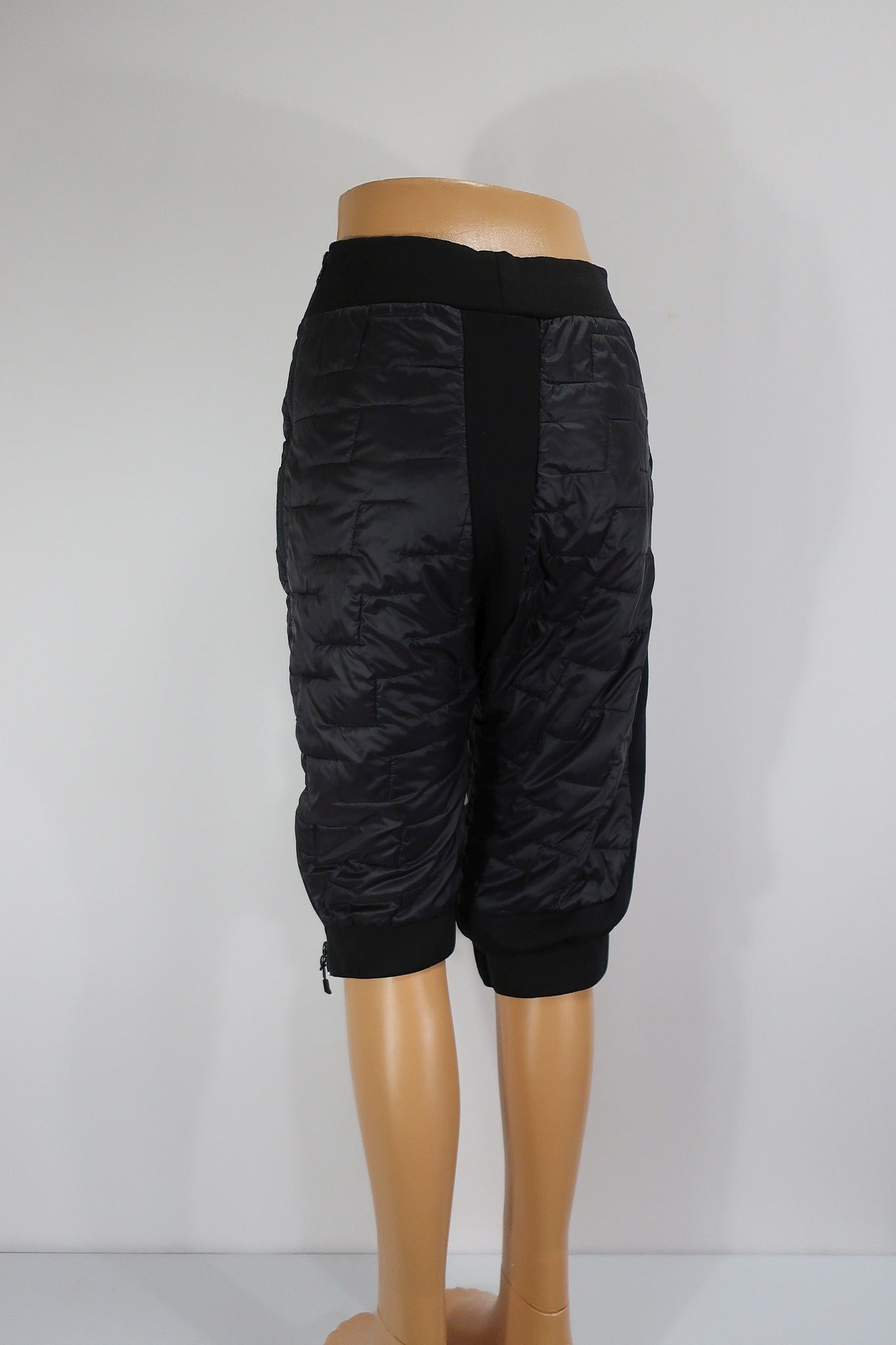 HELLY HANSEN šilti šortai M/L dydis