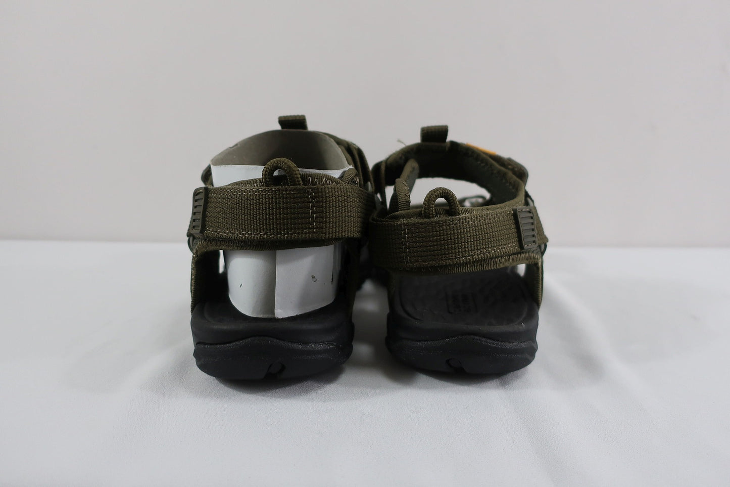CAMEL ACTIVE nauji sandalai/basutės 39 dydis.