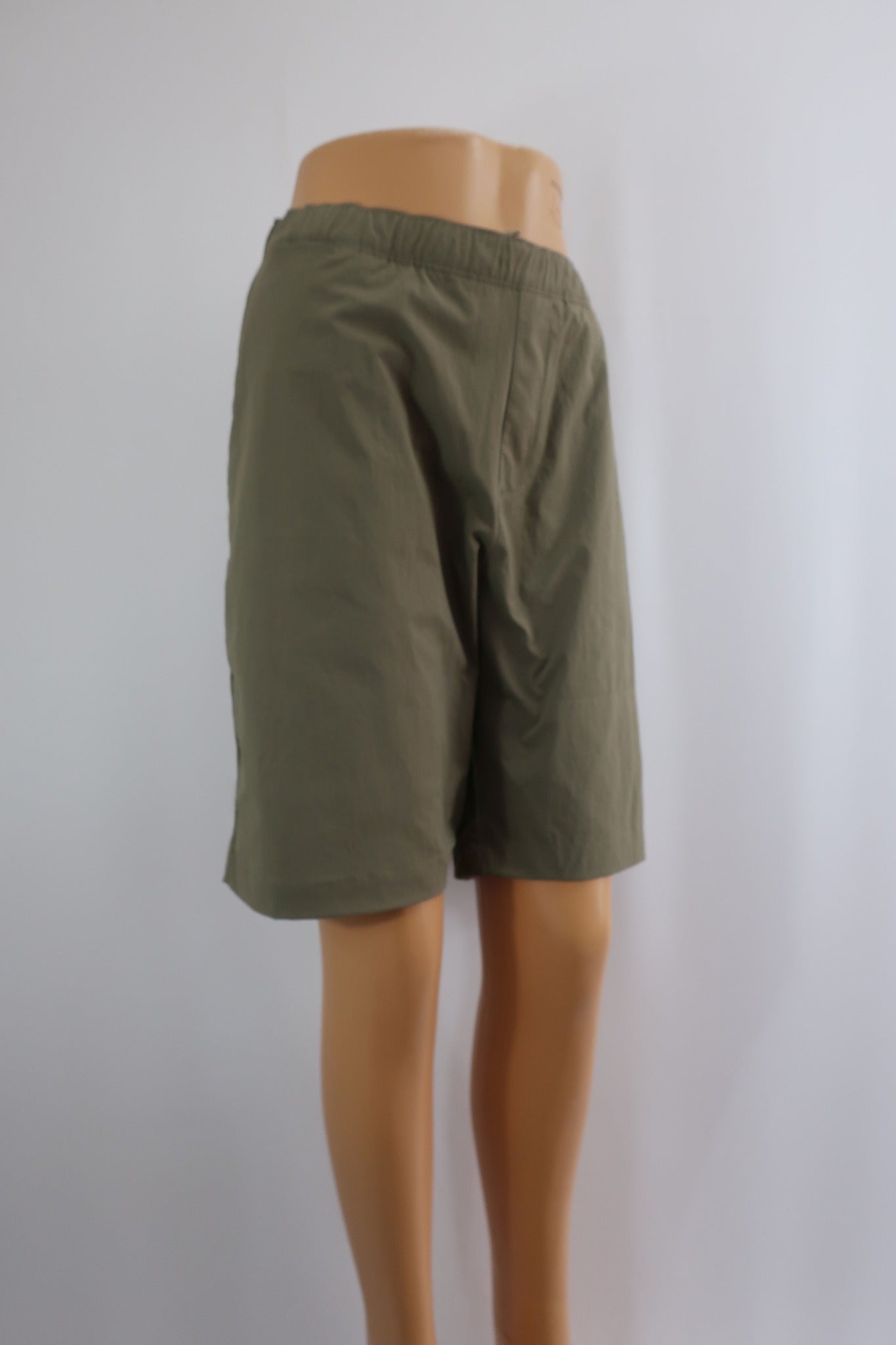 ADIDAS nauji vyriški šortai XL/XXL dydis