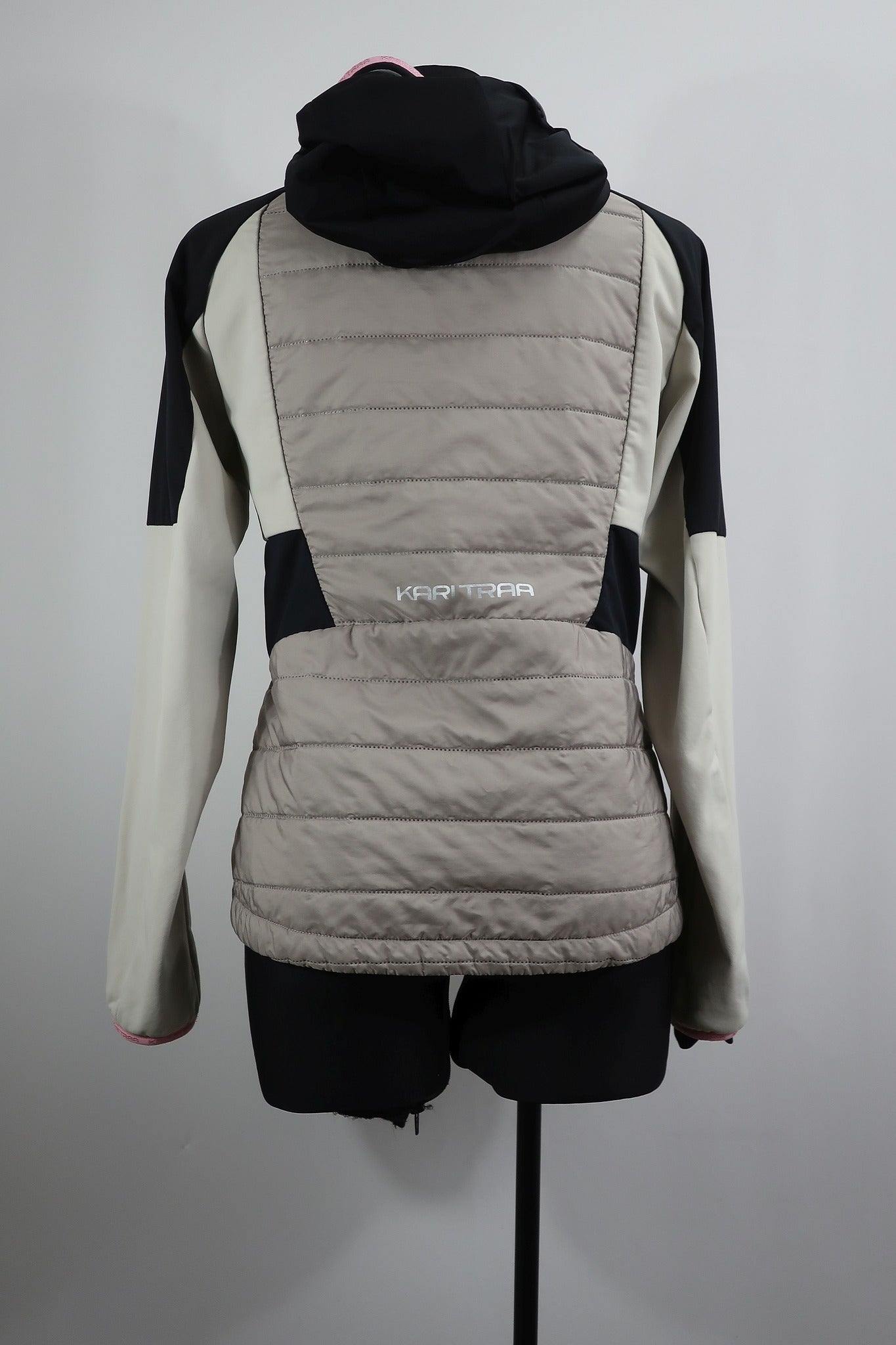 KARITRAA moteriškas windstoperinis šiltukas/lengva striukė M dydis