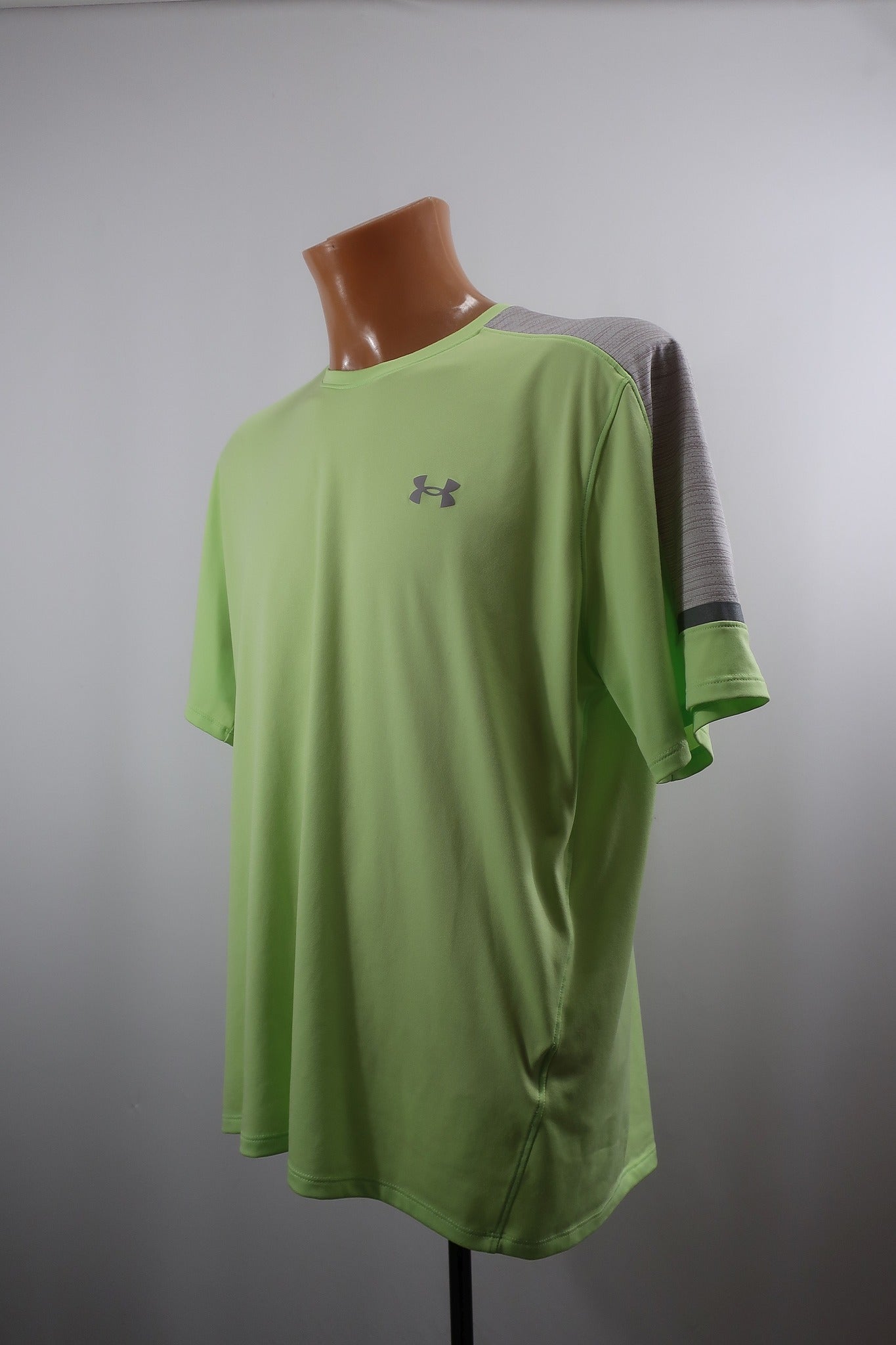 UNDER ARMOUR vyriški sportiniai marškinėliai XL/XXL dydis