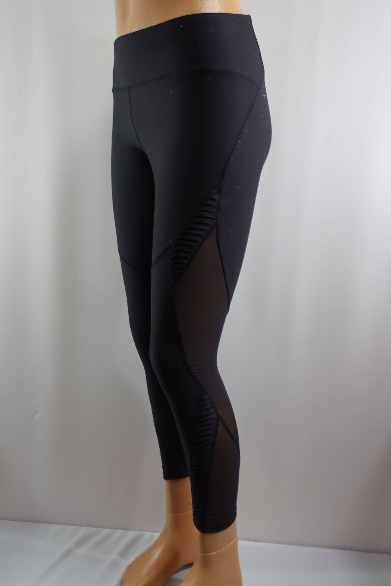 UNDER ARMOUR moteriškos sportinės tamprės M dydis