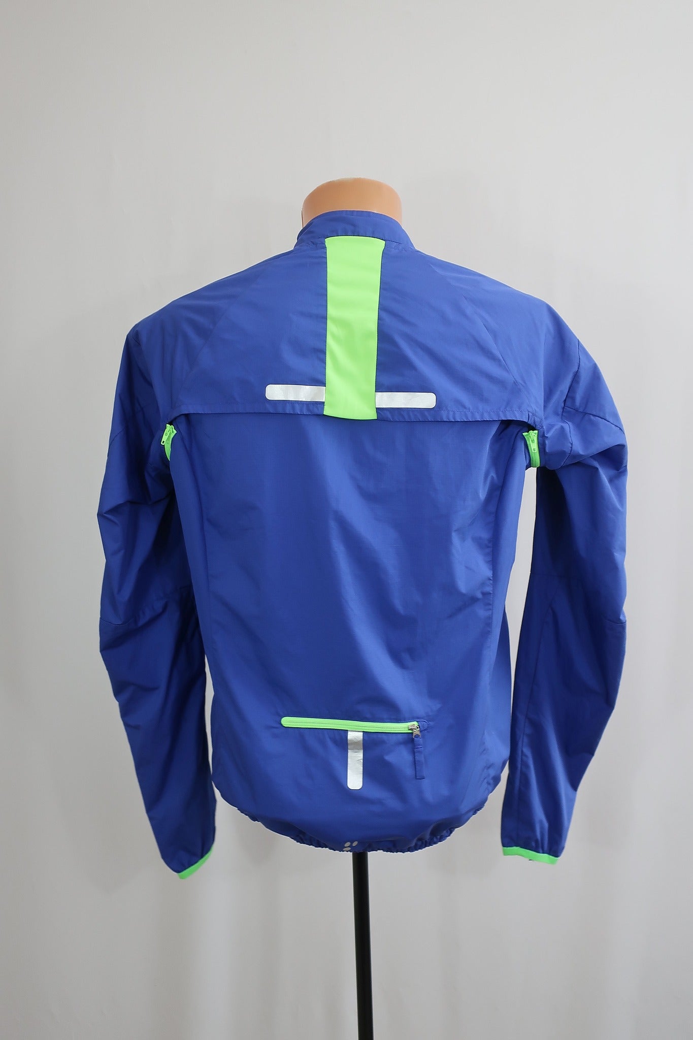 CRAFT vyriškas bėgimo švarkas/ striukė M dydis