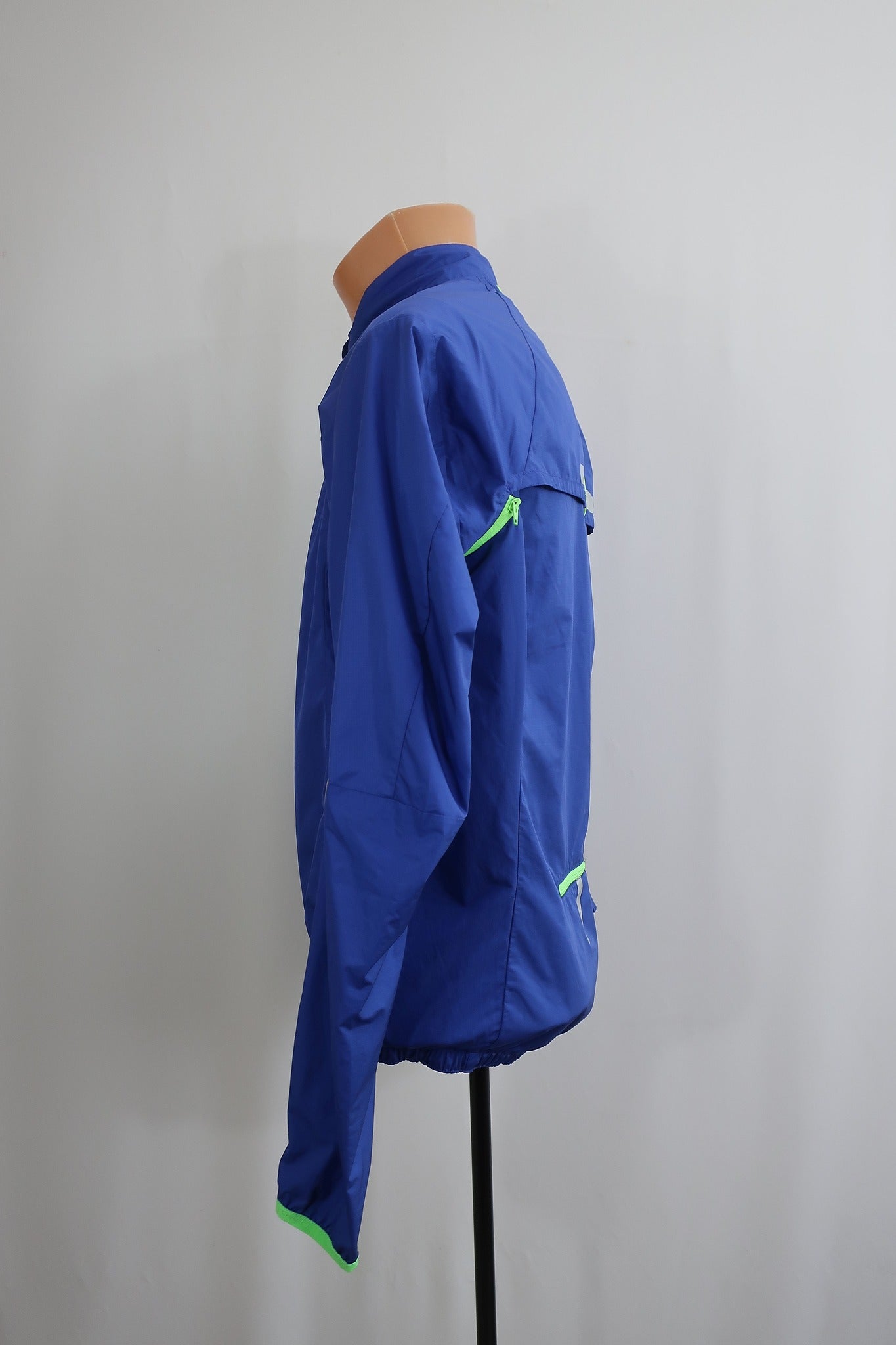 CRAFT vyriškas bėgimo švarkas/ striukė M dydis