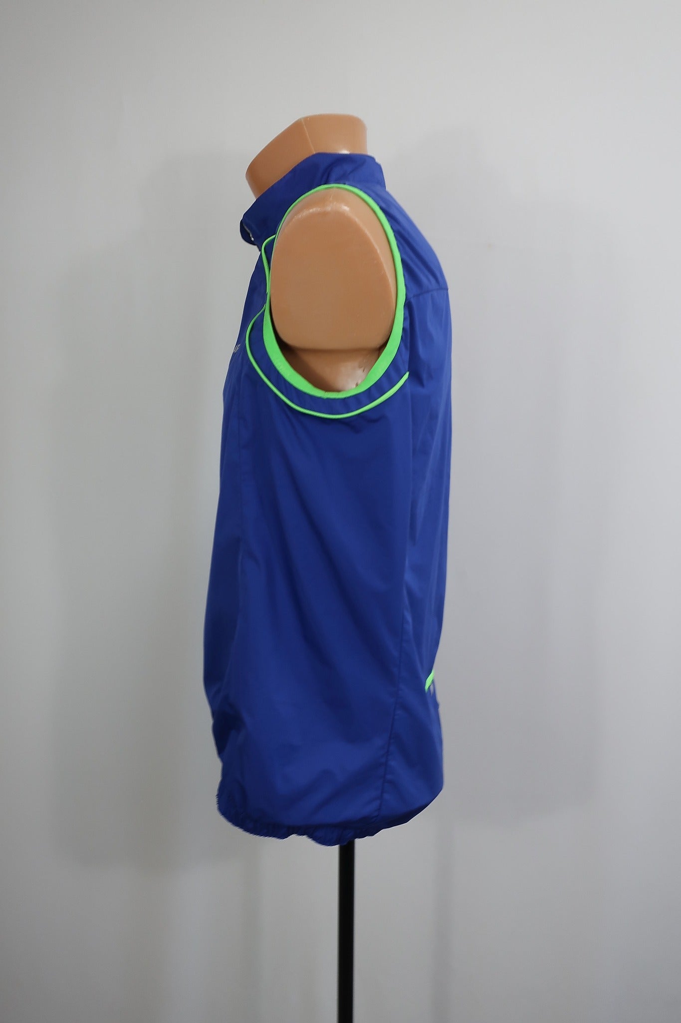 CRAFT vyriškas bėgimo švarkas/ striukė M dydis