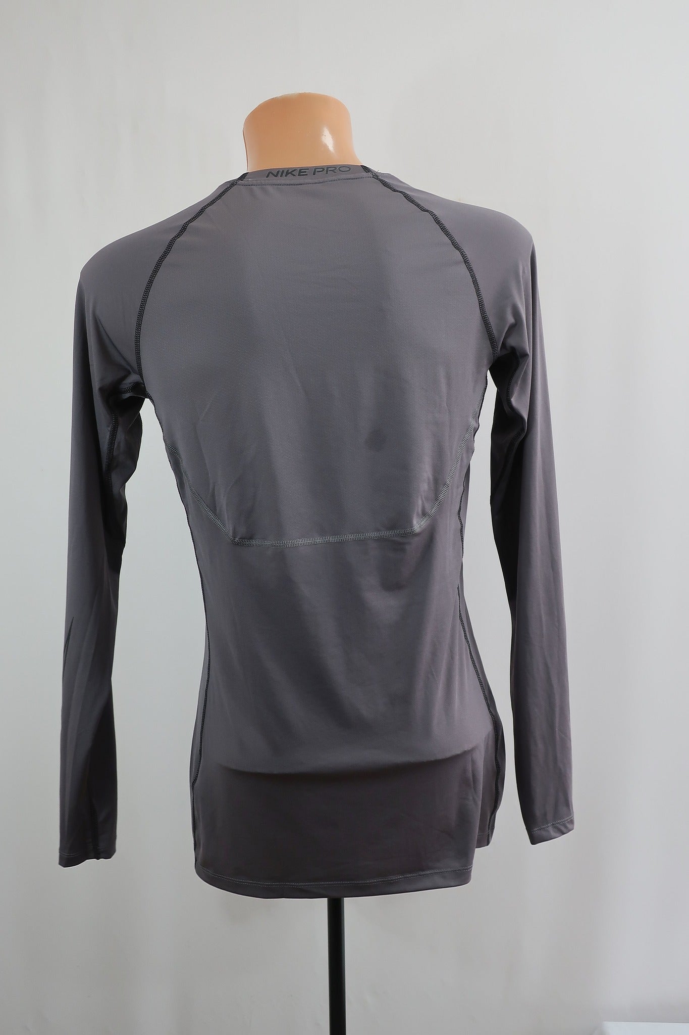 NIKE PRO nauji vyriški marškinėliai L dydis