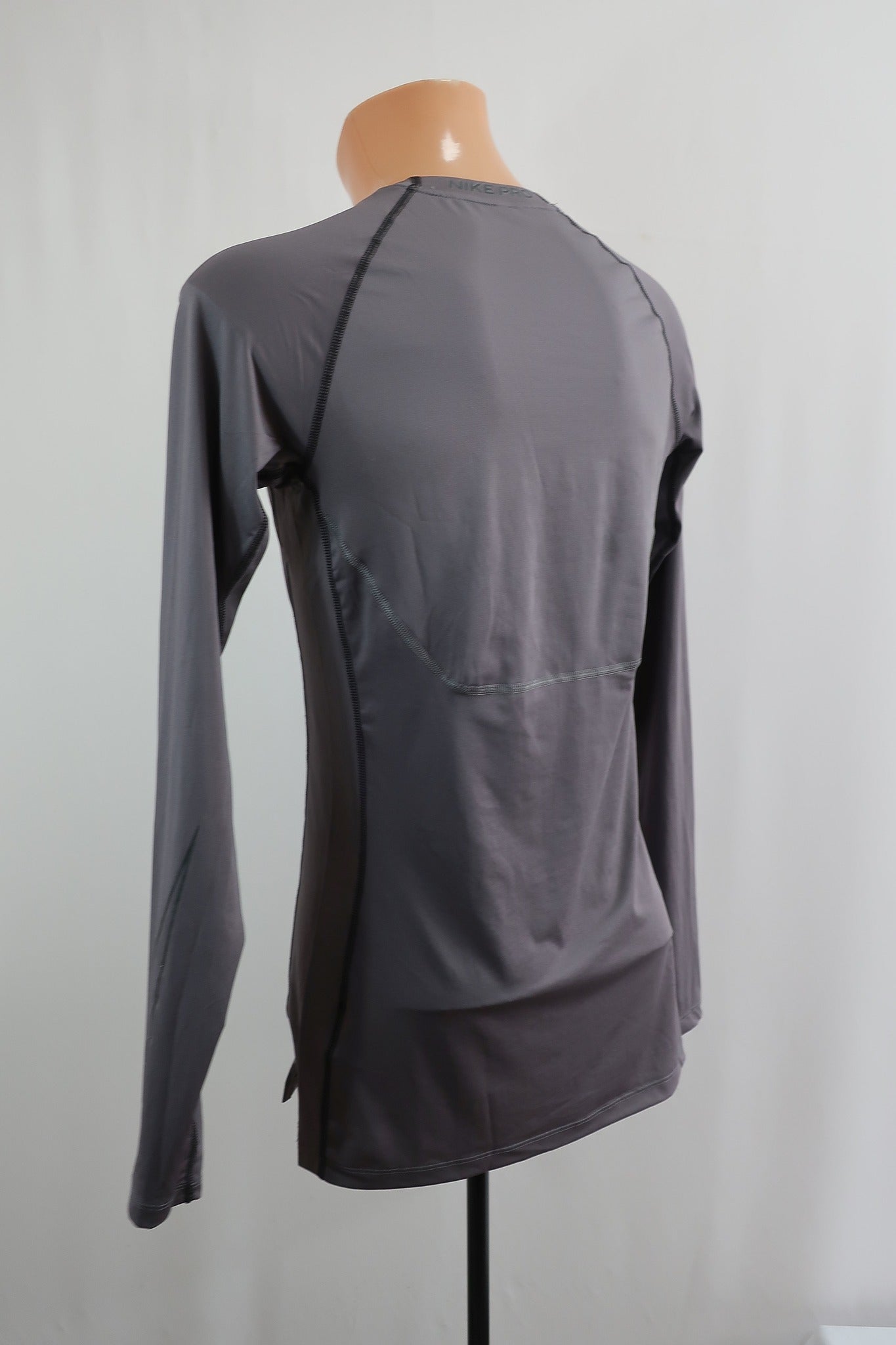 NIKE PRO nauji vyriški marškinėliai L dydis