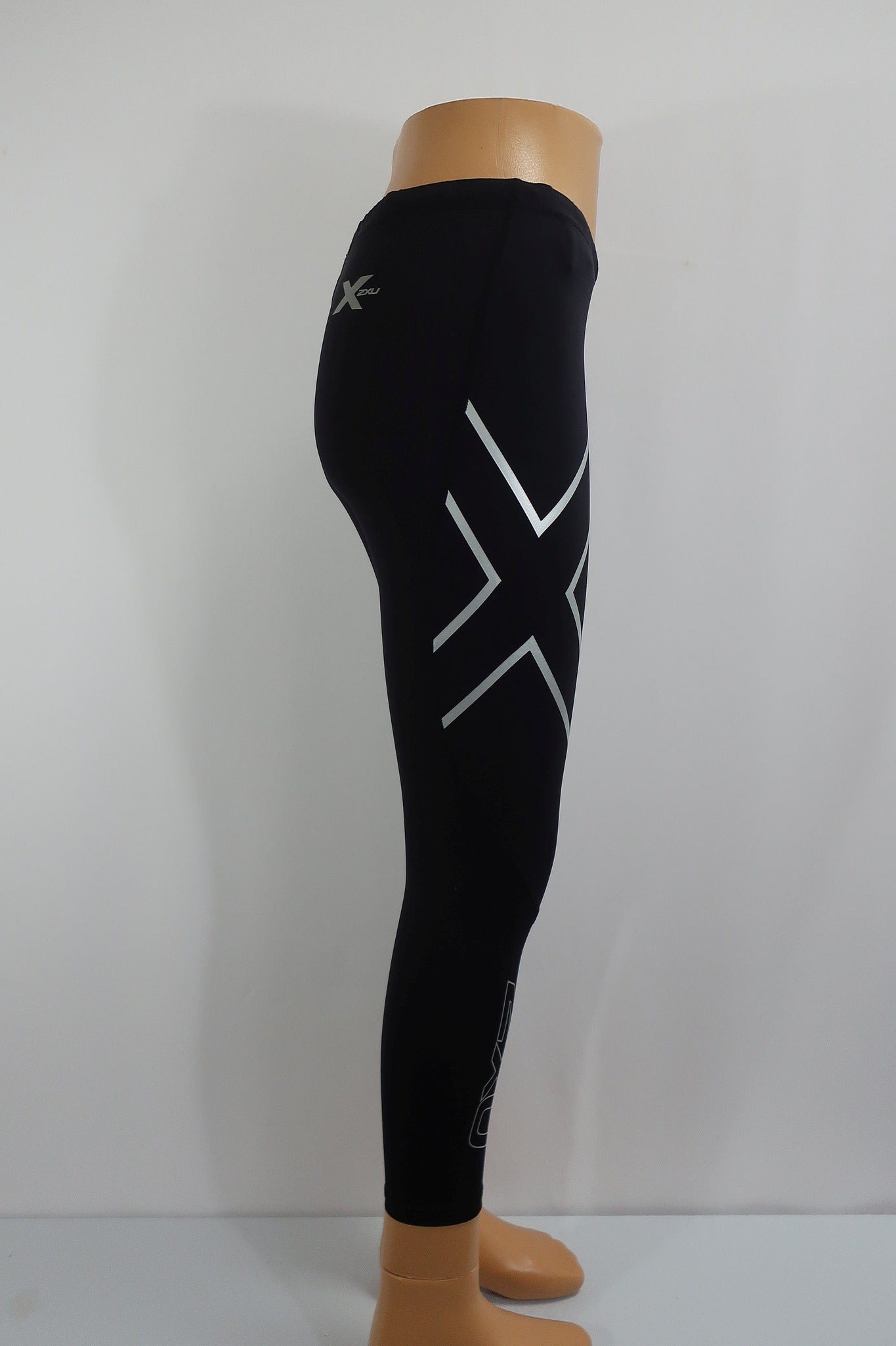 2XU moteriškos sportinės kompresinės tamprės XL dydis