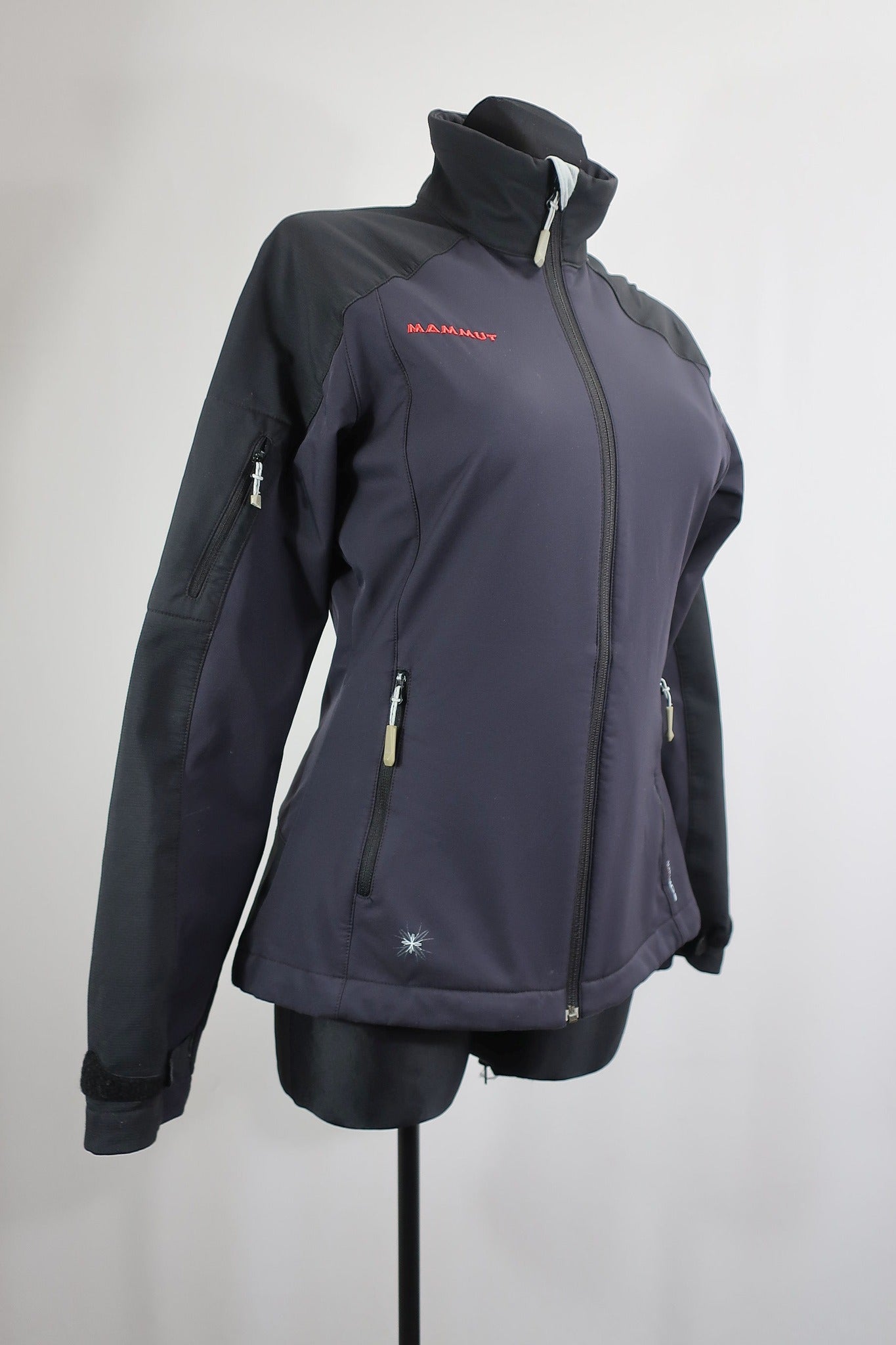 MAMMUT moteriška softšelinė striukė M dydis