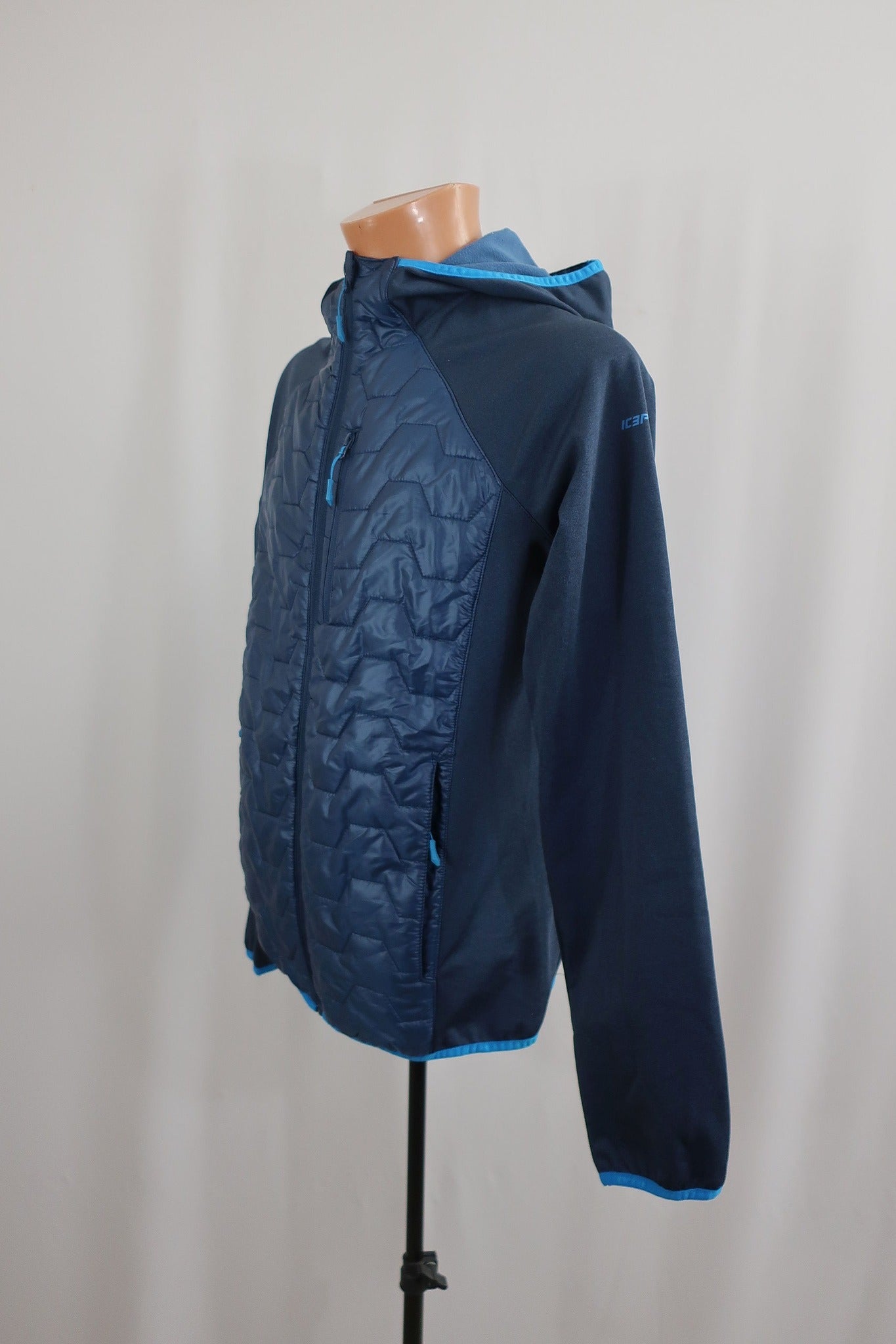 ICEPEAK naujas vyriškas šiltukas M dydis