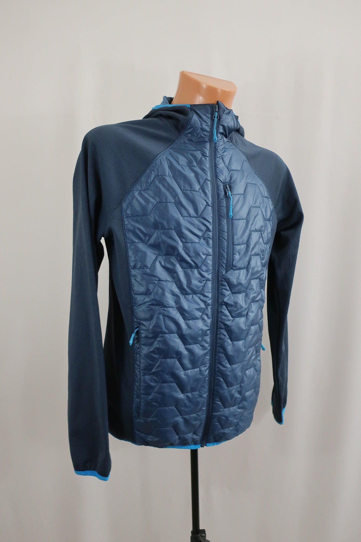 ICEPEAK naujas vyriškas šiltukas M dydis