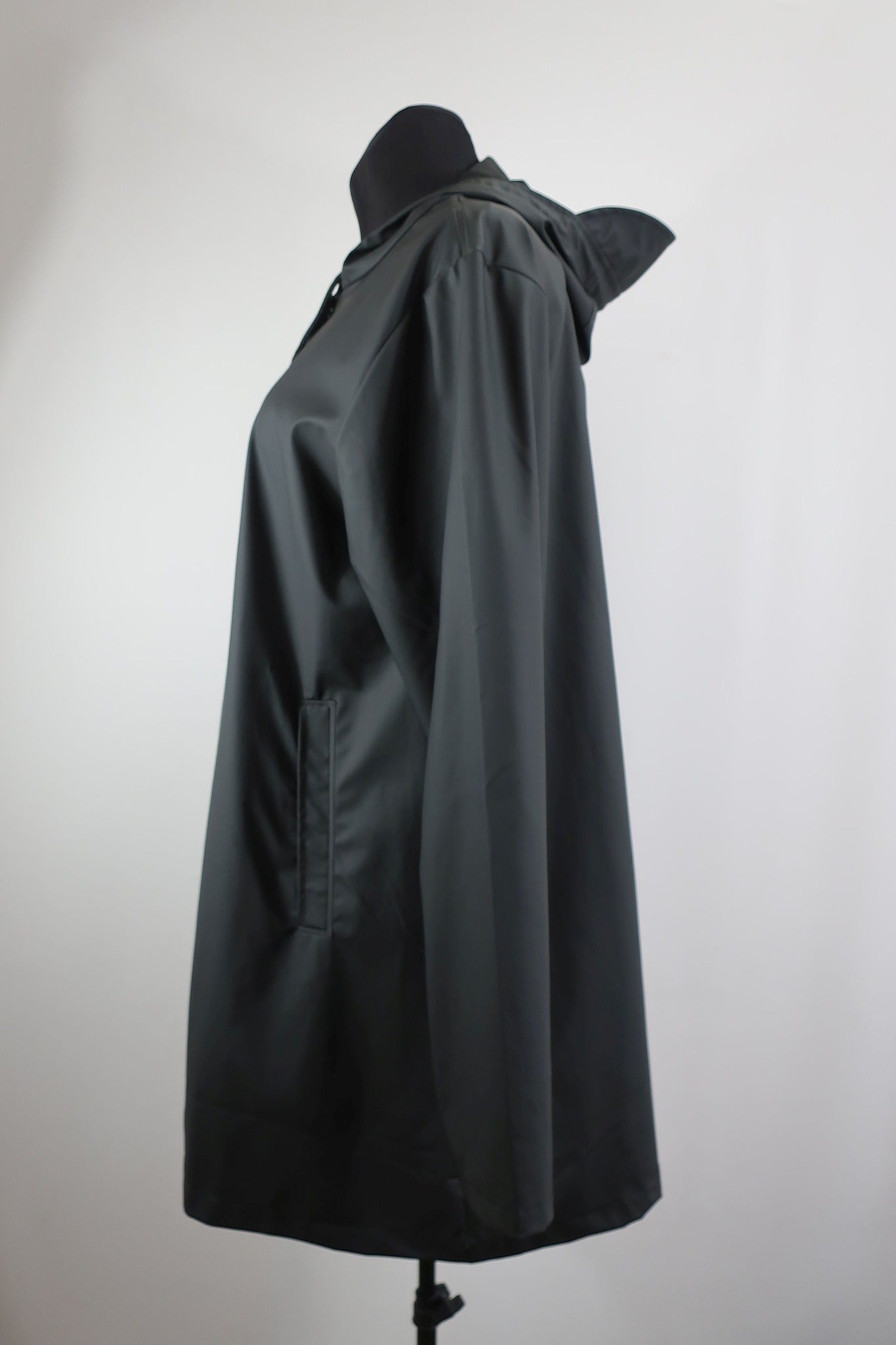 RAINS moteriškas lietpaltis M dydis