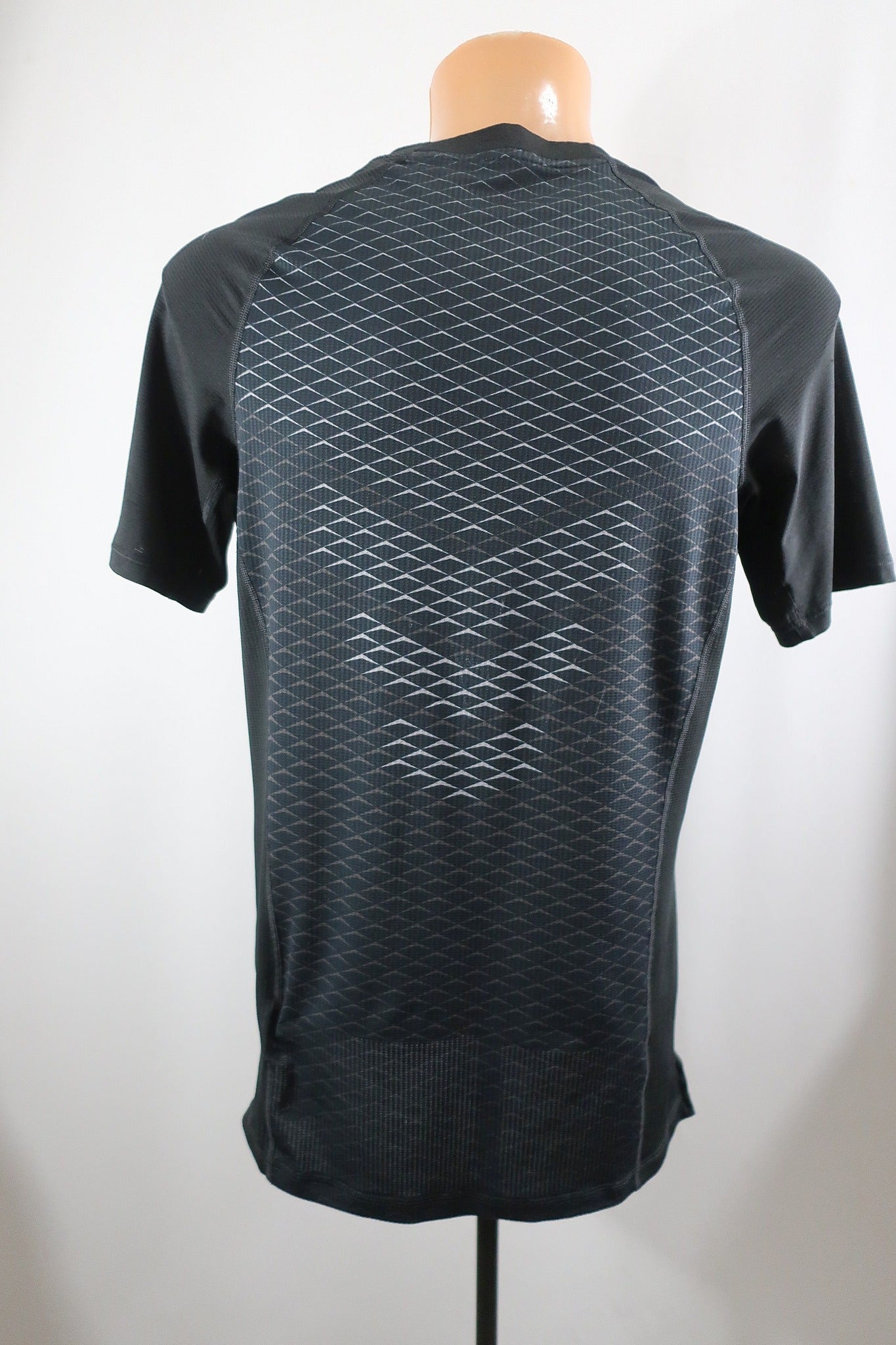 NIKE PRO vyriški sportiniai marškinėliai M dydis