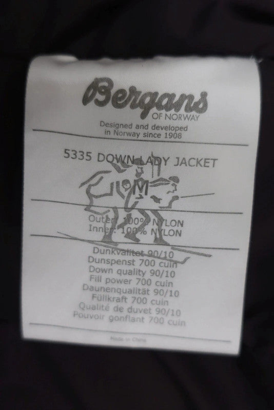 BERGANS moteriška pūkinė striukė M dydis.