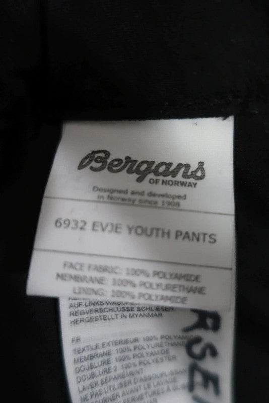 BERGANS vaikiškos laisvalaikio neperšlampančios laisvalaikio kelnės 140 ūgiui
