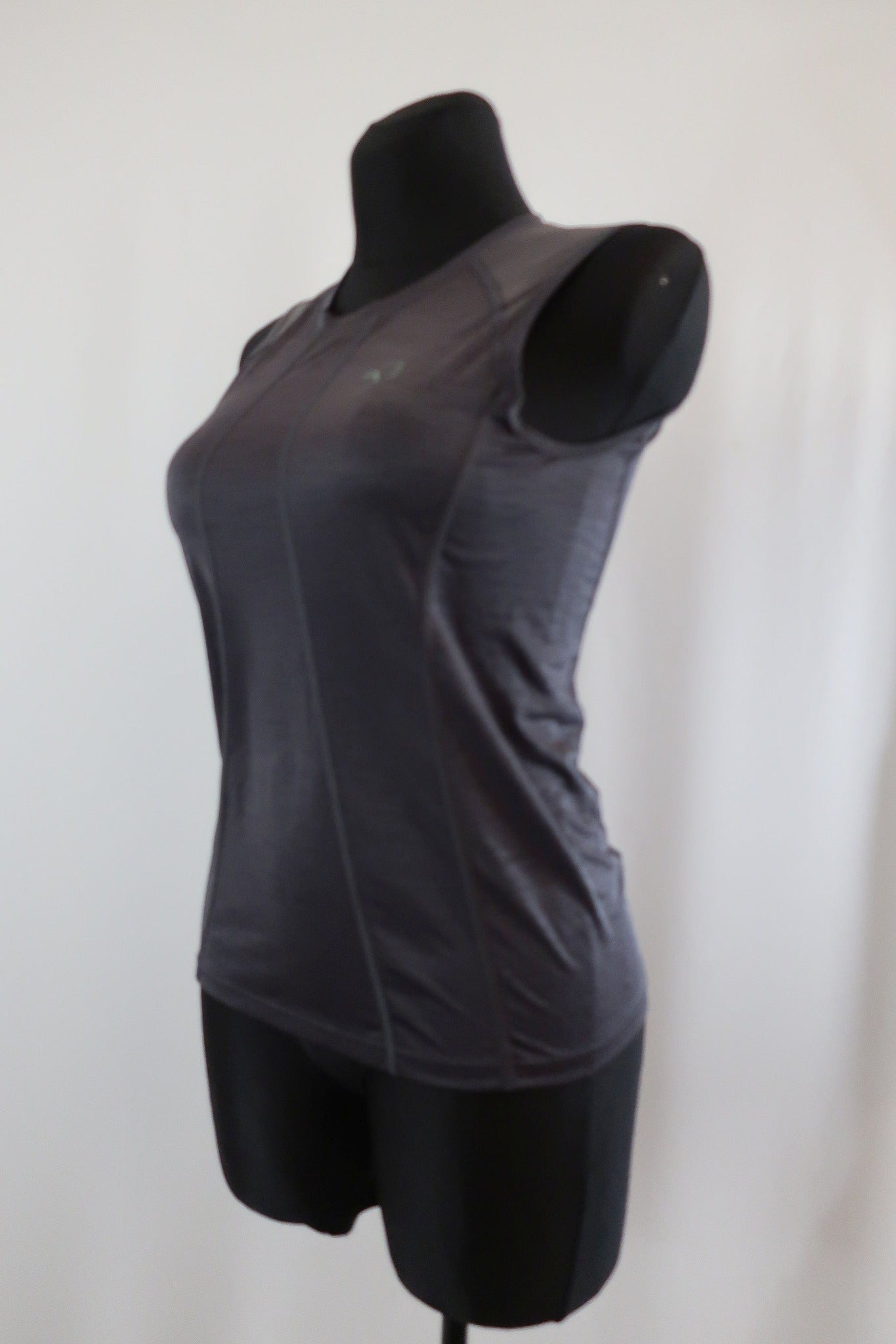 KARITRAA moteriški sportiniai marškinėliai S dydis