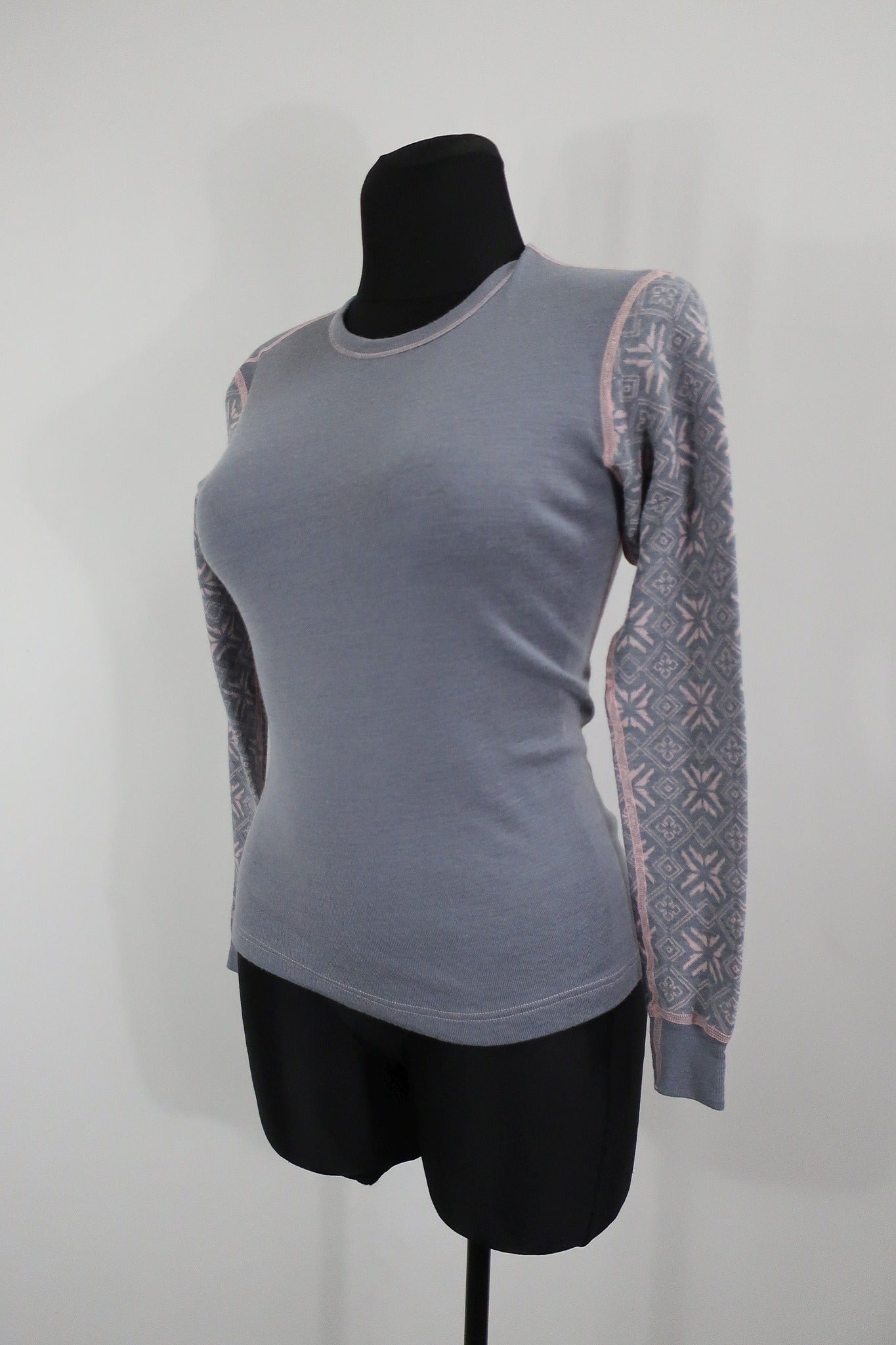 IRIS SPORT nauji marškinėliai su merino vilna apie 160/164 ūgiui