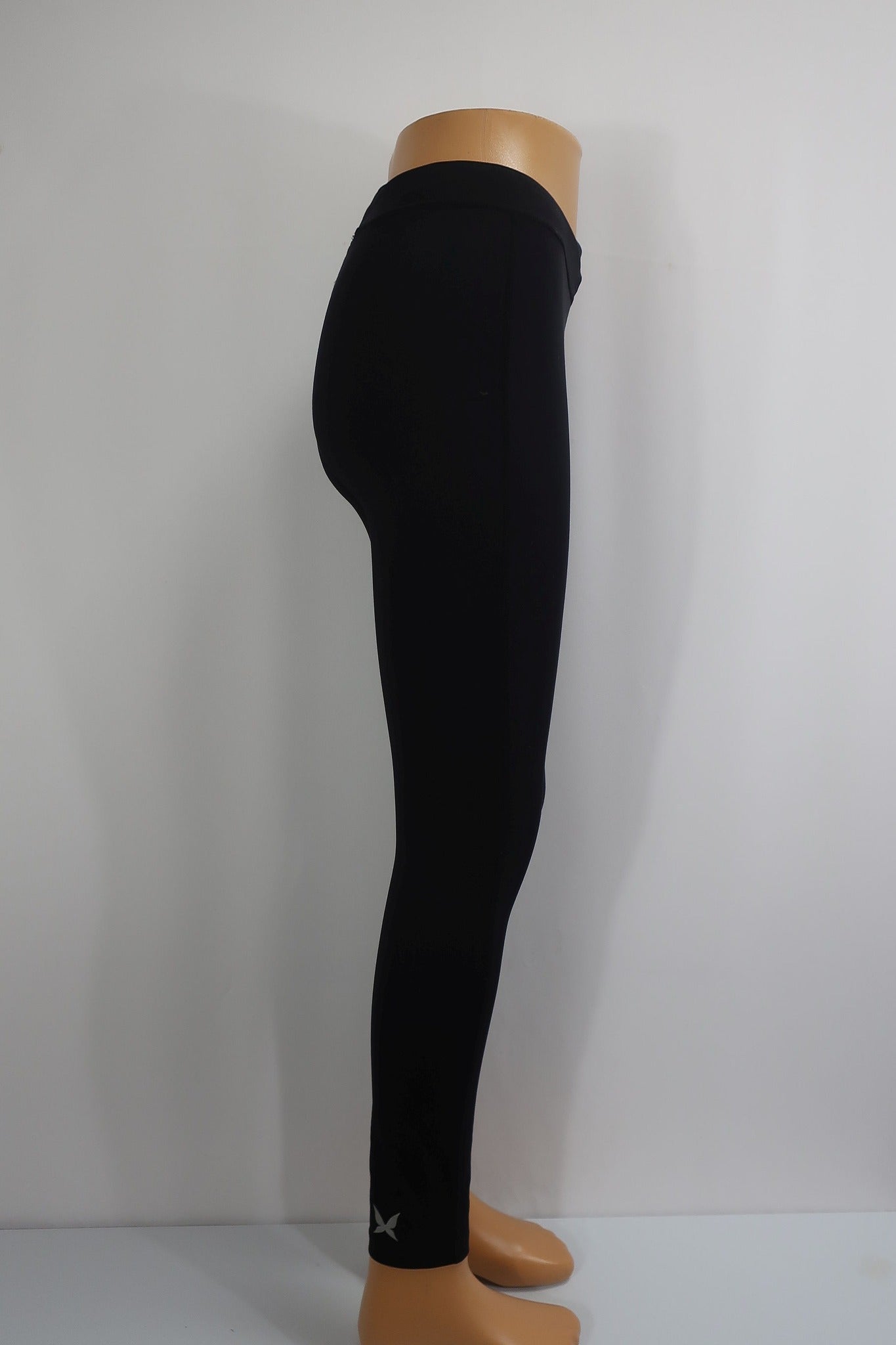 KARITRAA moteriškos sportinės tamprės M dydis